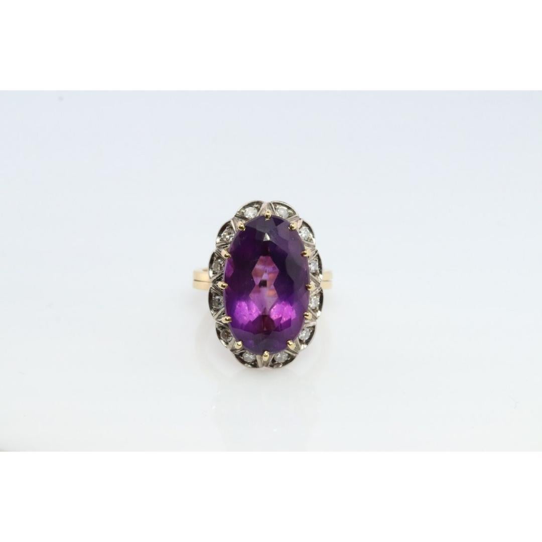 Vintage 1940s Large Amethyst and Diamond Handmade 18k Yellow White Gold Ring For Sale 3