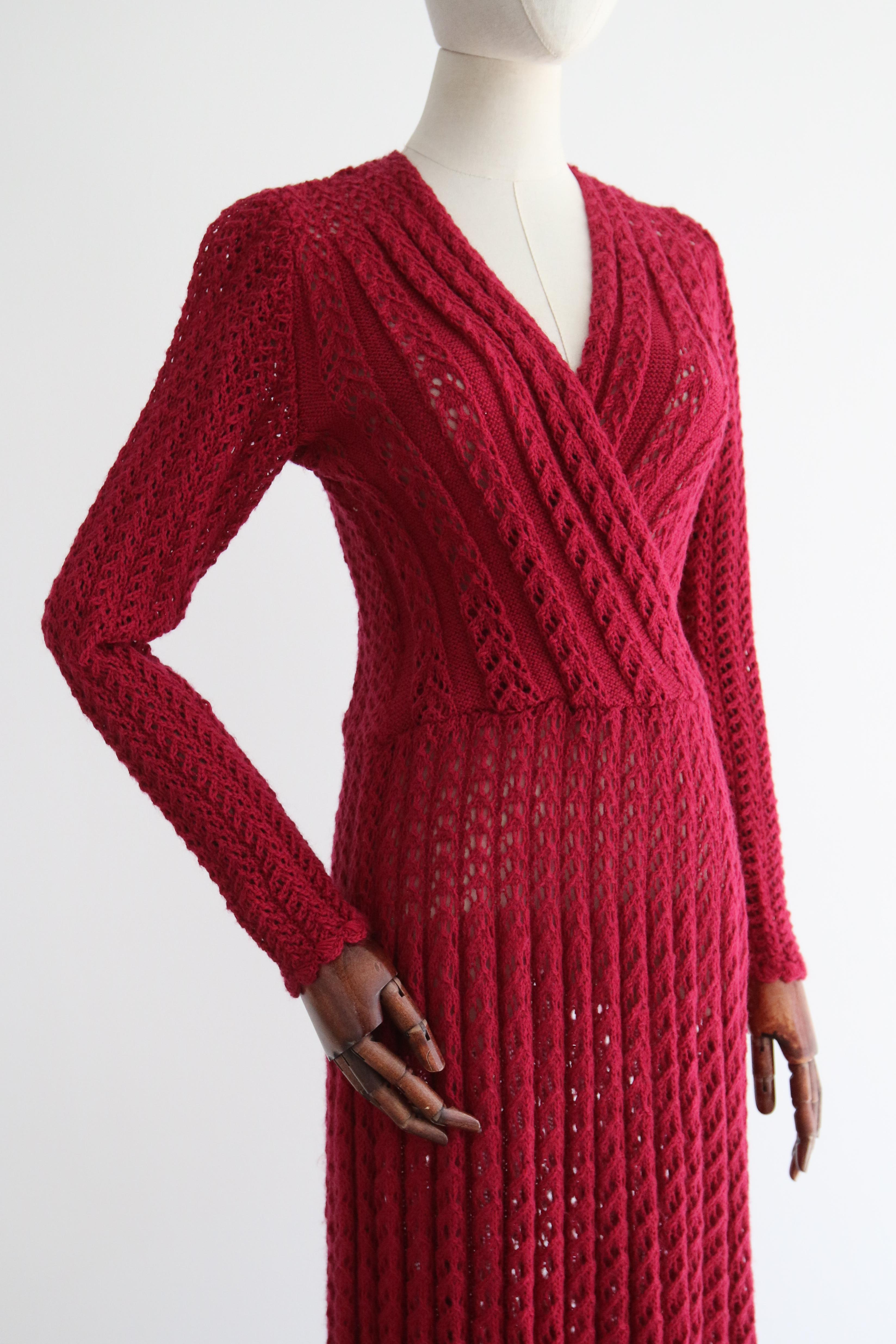 Vintage 1940's Magenta Knitted Dress UK 10-12 US 6-8 For Sale 1