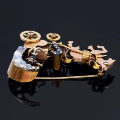 Vintage 1940s Multi-Stone Yellow Gold Heart Moon Horse Carriage Brooch Pin