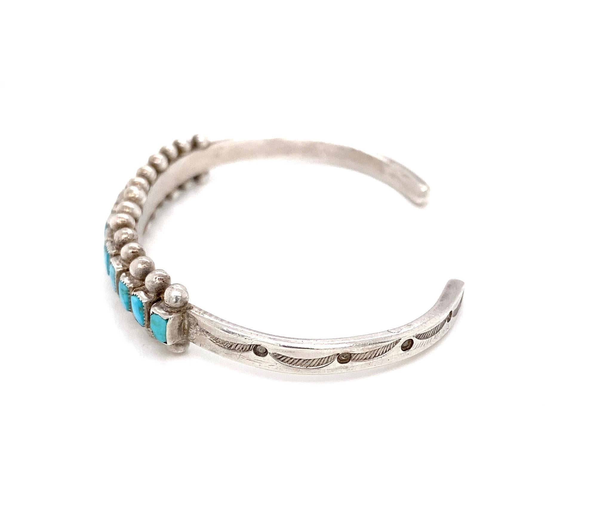 Vintage 1940s Navajo Sterling Silver Zuni Turquoise Cuff Bracelet Bon état - En vente à Towson, MD