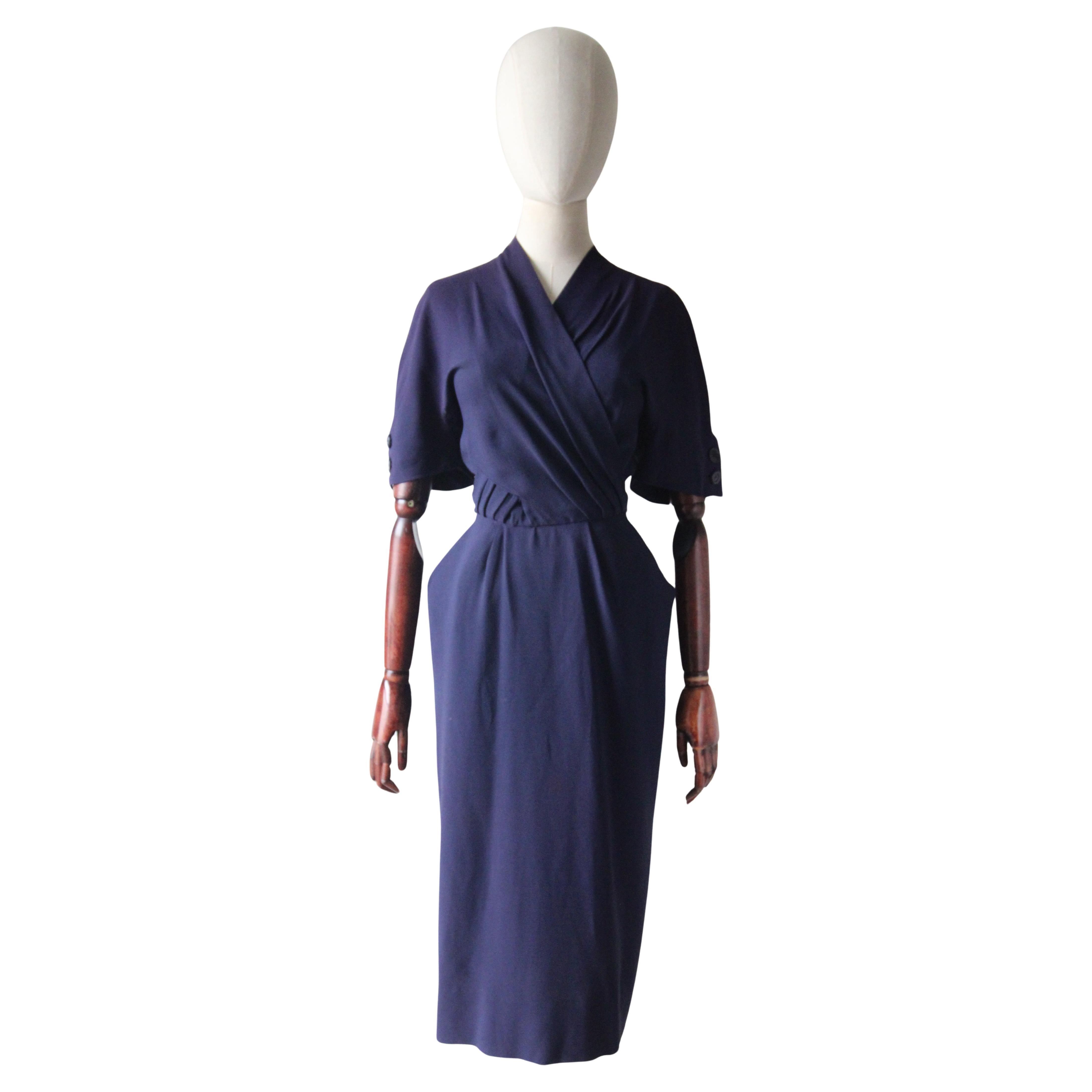 Vintage 1940's Navy blue crepe silk pleated dress buttons back UK 10 US 6 For Sale