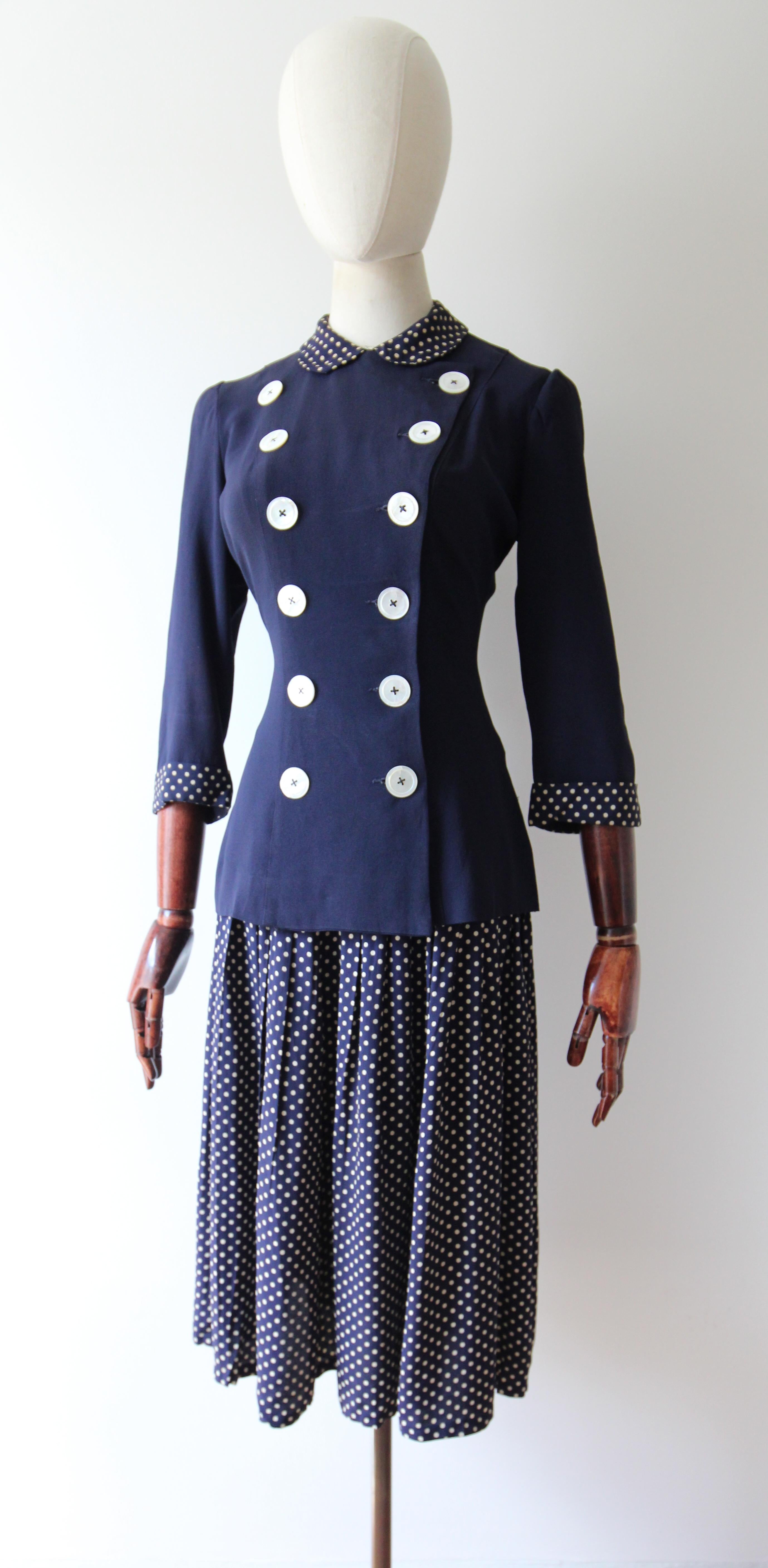 Abito con gonna in rayon e seta polkadot vintage anni '40 Abito anni '40 UK 8 US 4 in vendita 1