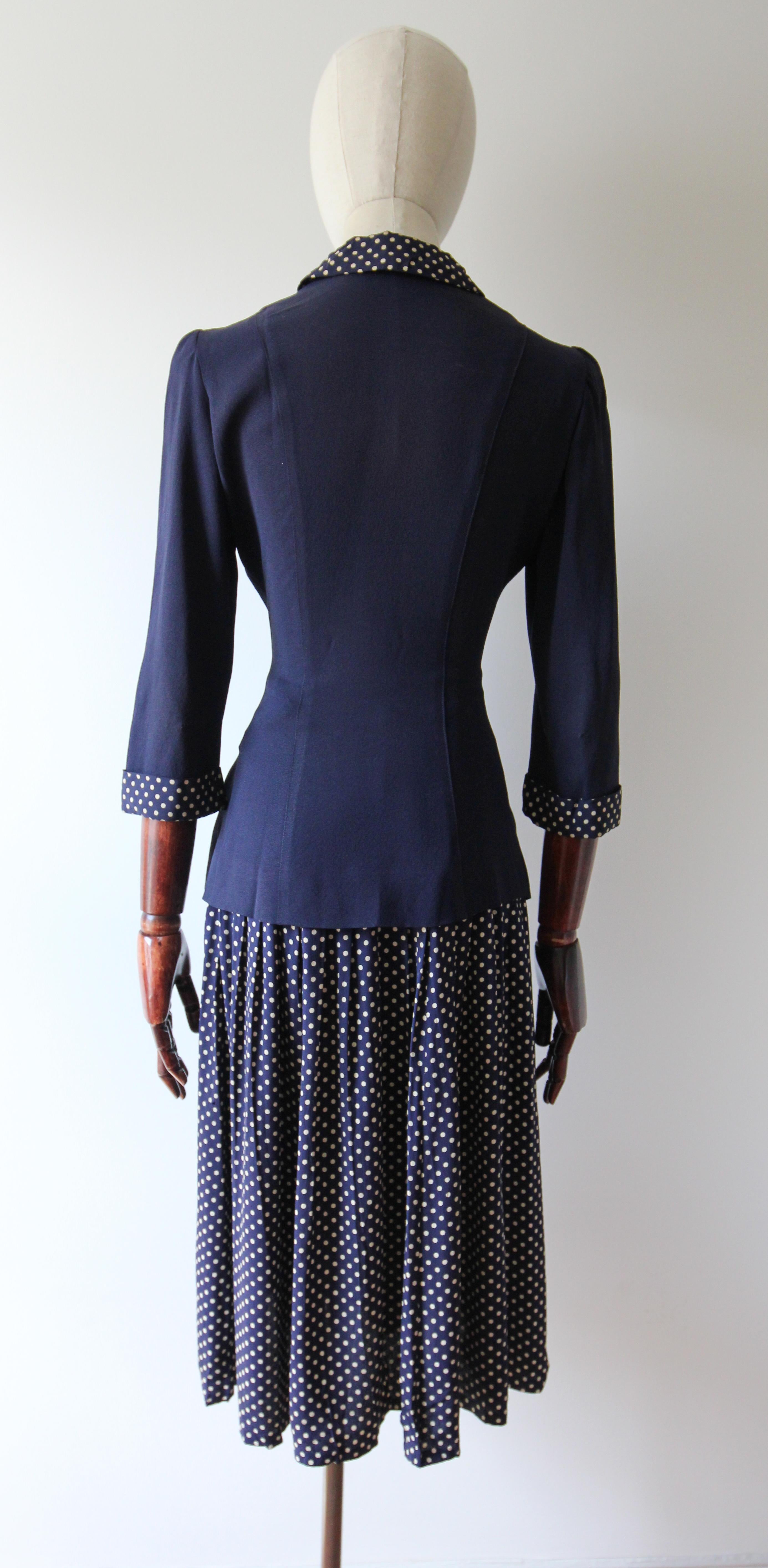 Abito con gonna in rayon e seta polkadot vintage anni '40 Abito anni '40 UK 8 US 4 in vendita 3