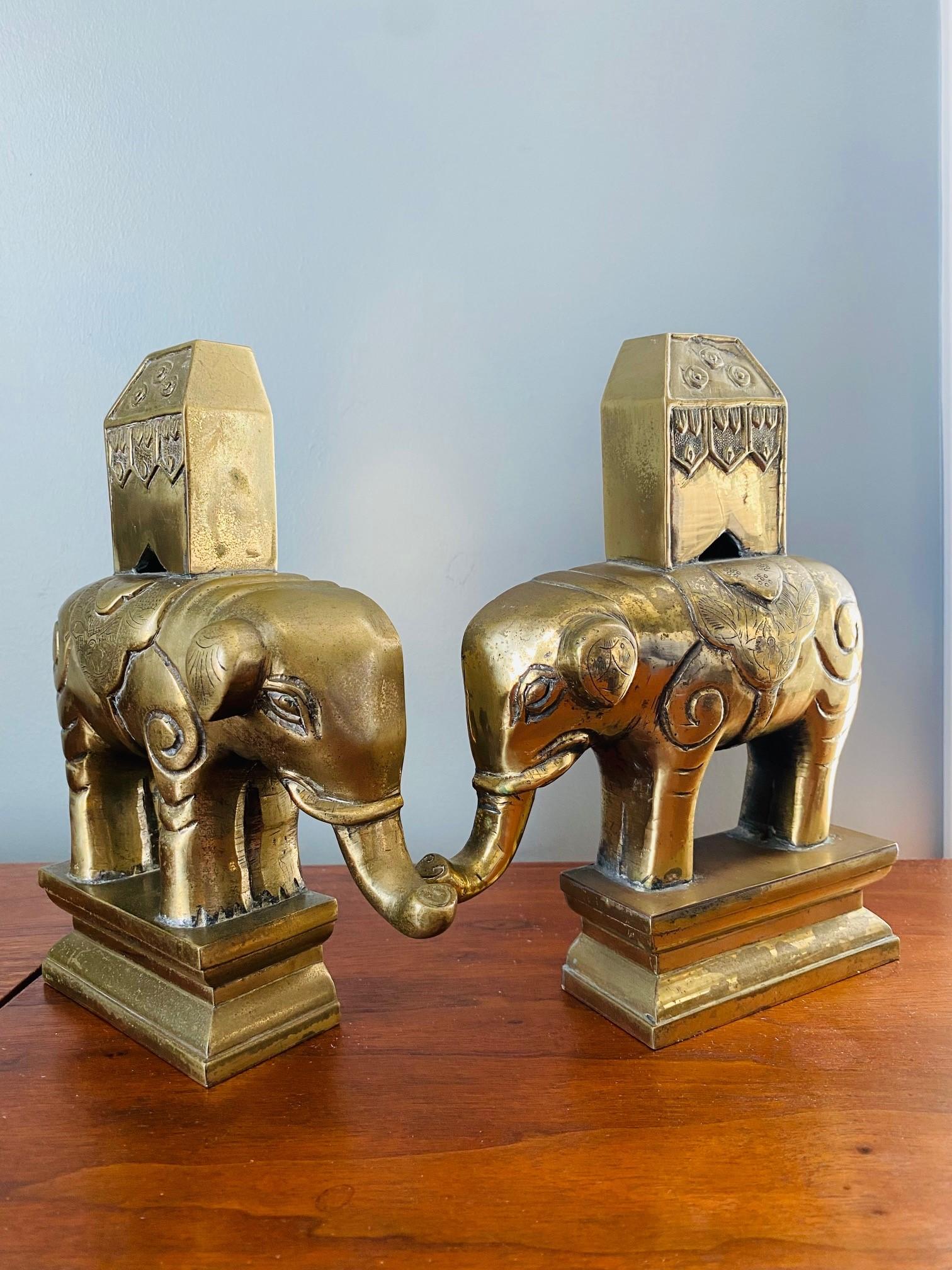Vintage 1940s Pair of Sculptural Elephant Bookends in Solid Brass For Sale 7