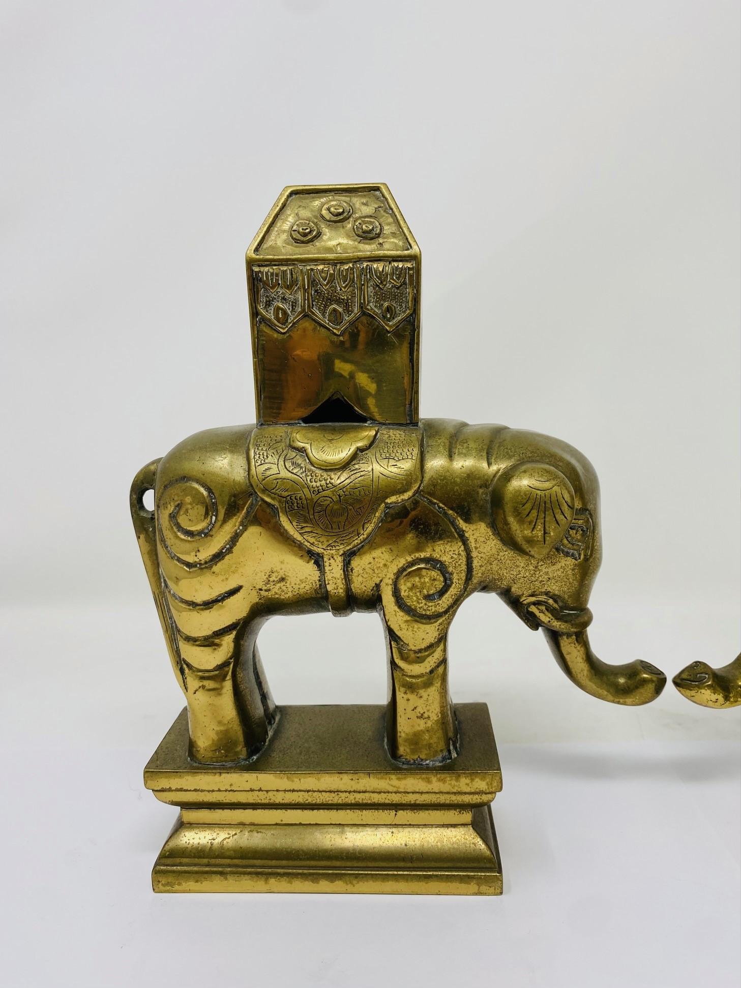 Cast Vintage 1940s Pair of Sculptural Elephant Bookends in Solid Brass For Sale