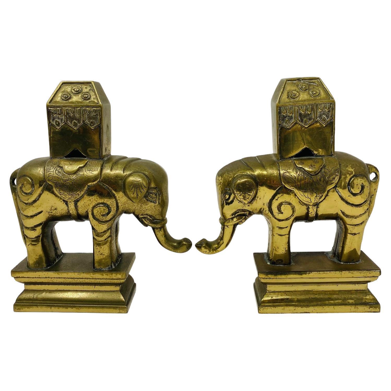 Vintage 1940s Pair of Sculptural Elephant Bookends in Solid Brass For Sale