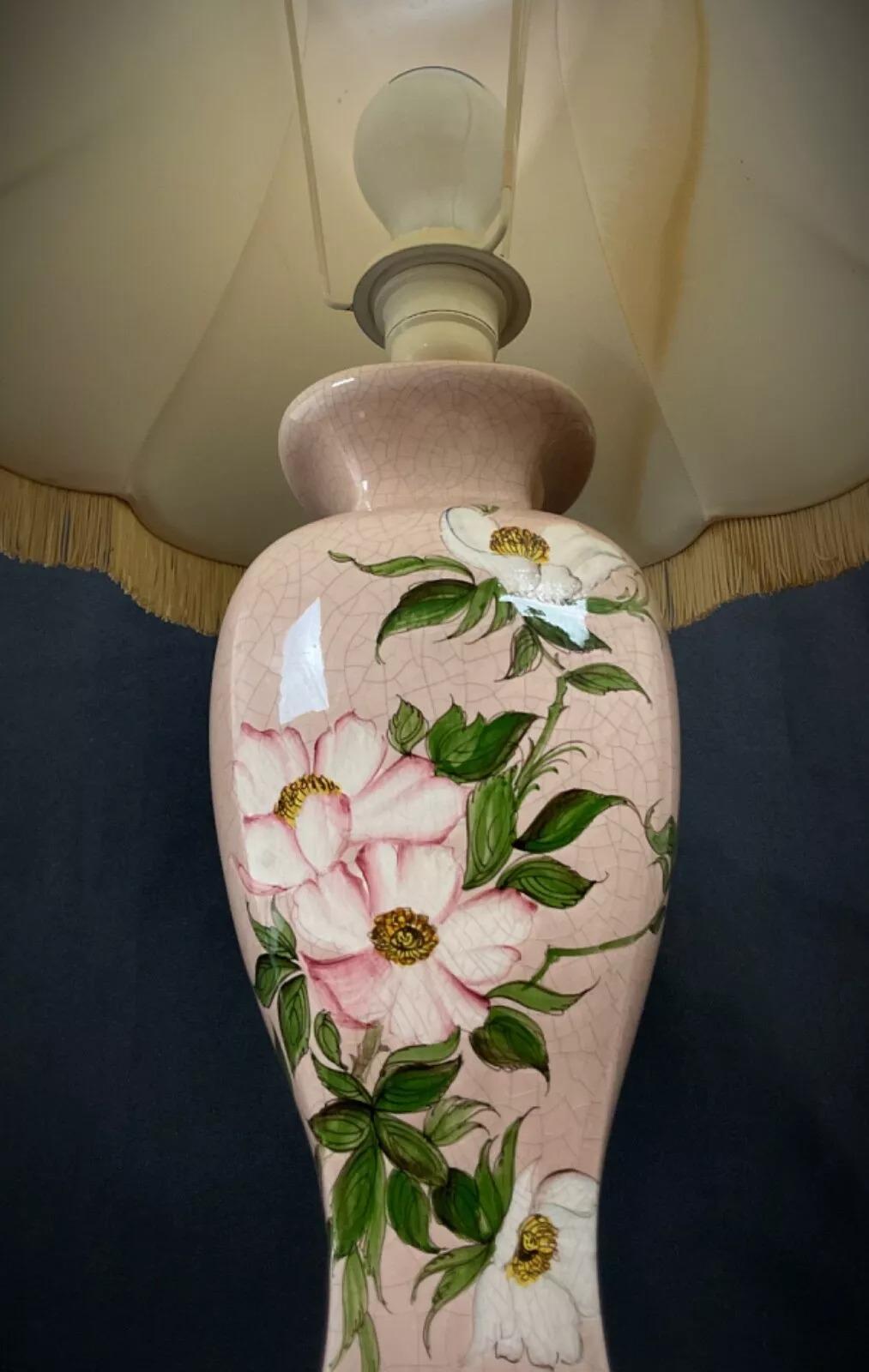 Vintage 1940s Pink Ceramic Table Lamp with Floral Shade - 2Y463 For Sale 3
