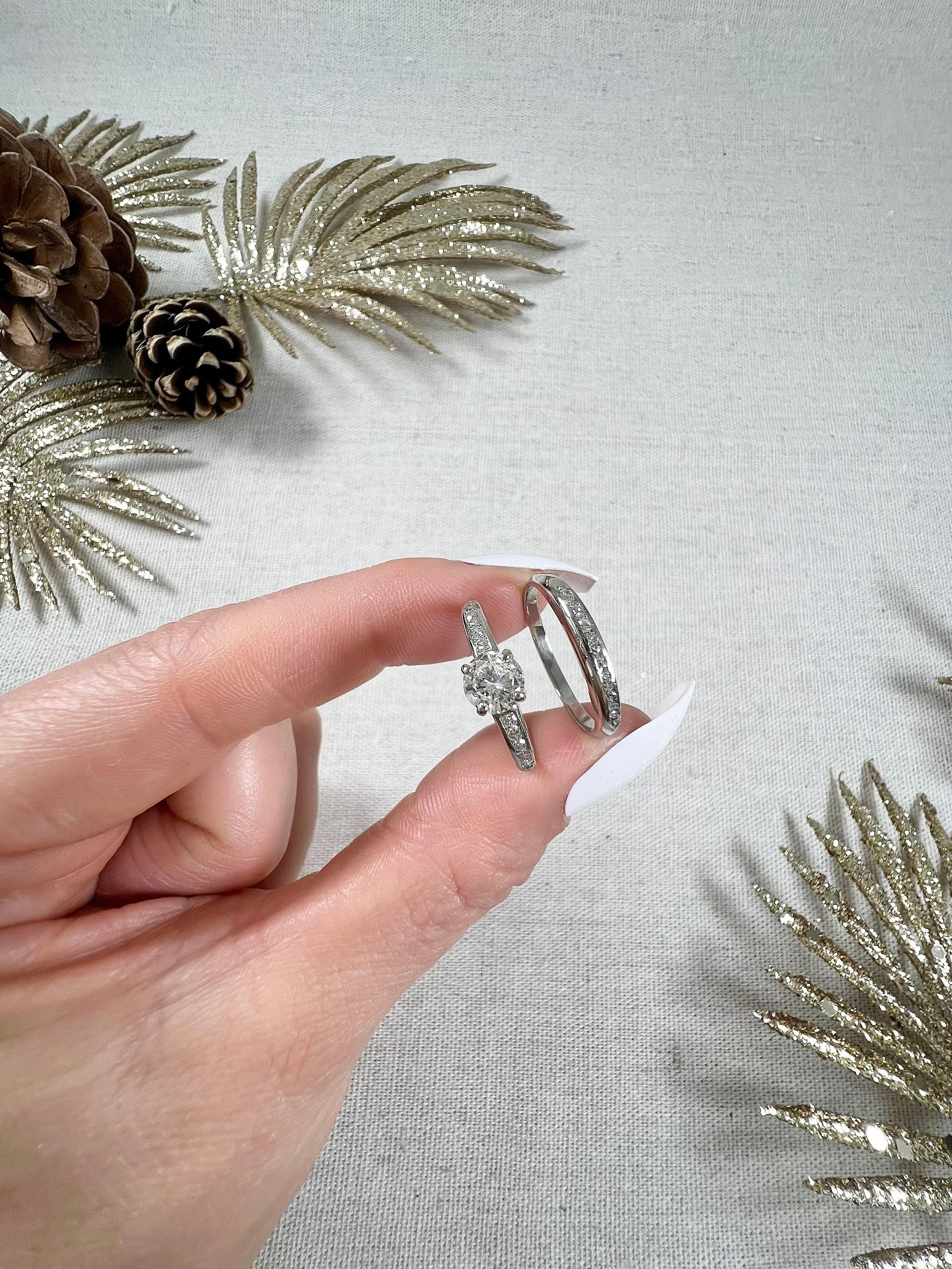 Women's or Men's Vintage 1940s, Platinum Diamond Engagement & Wedding Band Bridal Ring Set For Sale