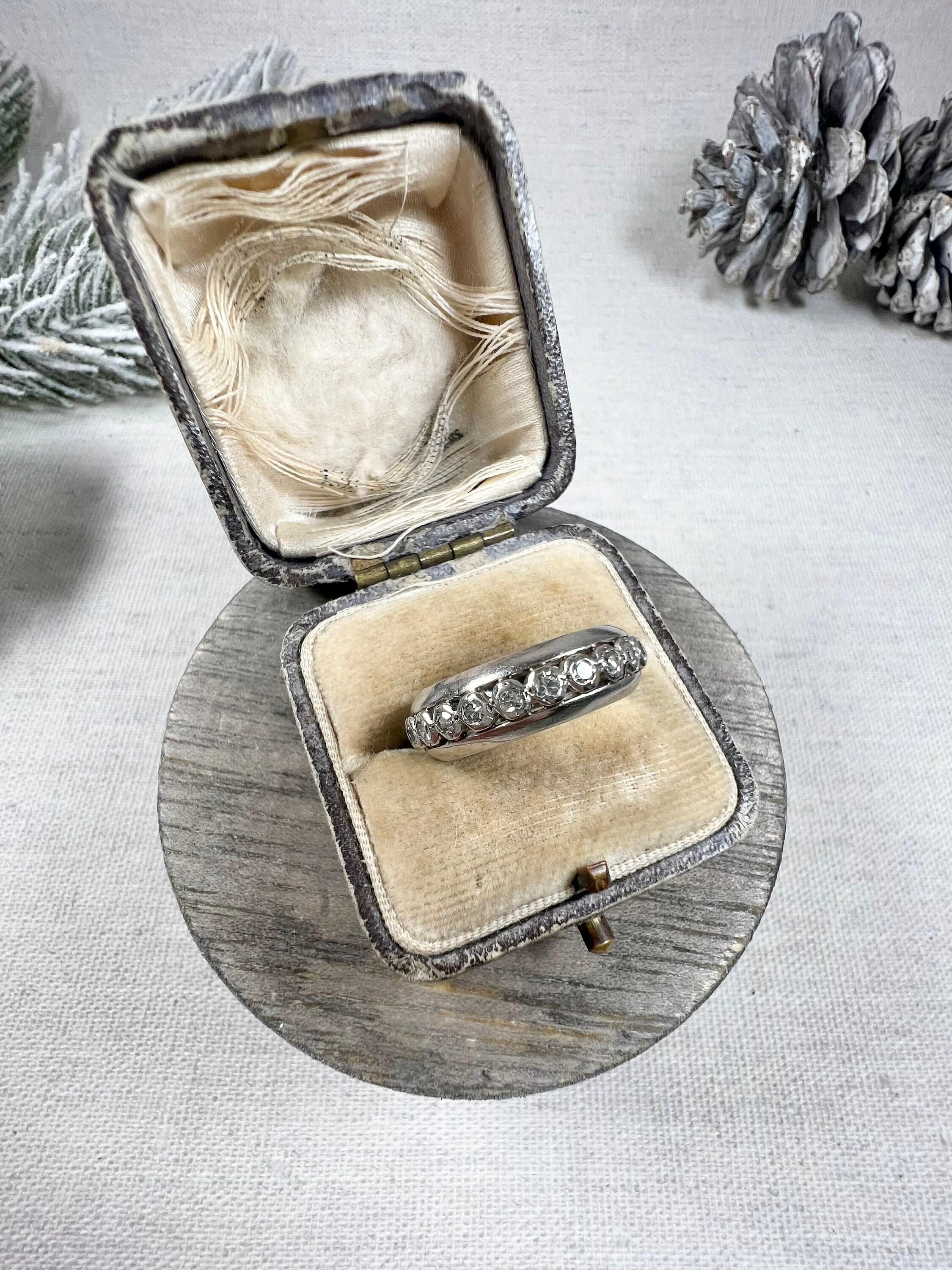 Vintage 1940’s Platinum, Diamond Full Eternity Band Ring For Sale 1