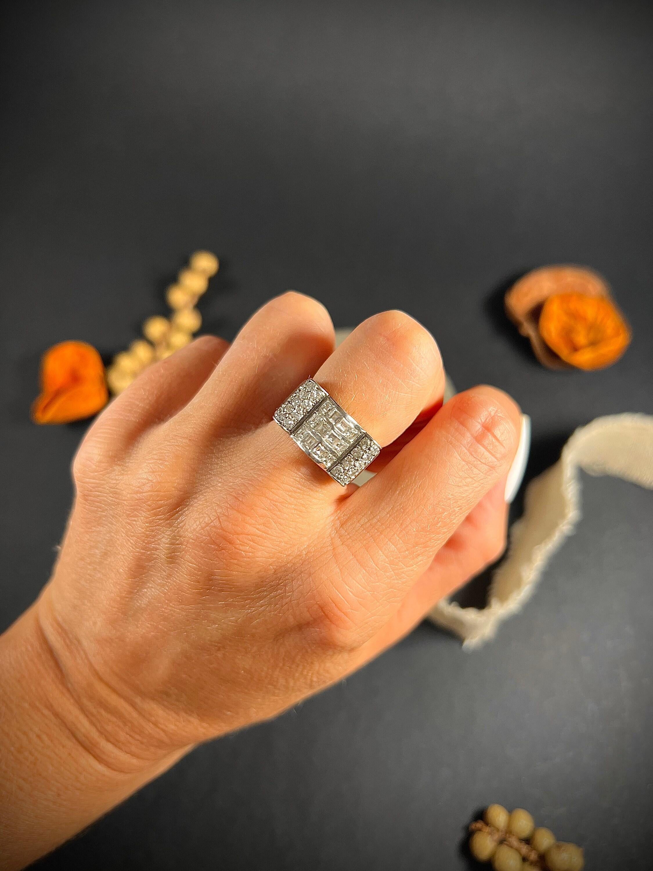 Vintage 1940's Platinum & Diamond Tank Cocktail Ring Bon état - En vente à Brighton, GB