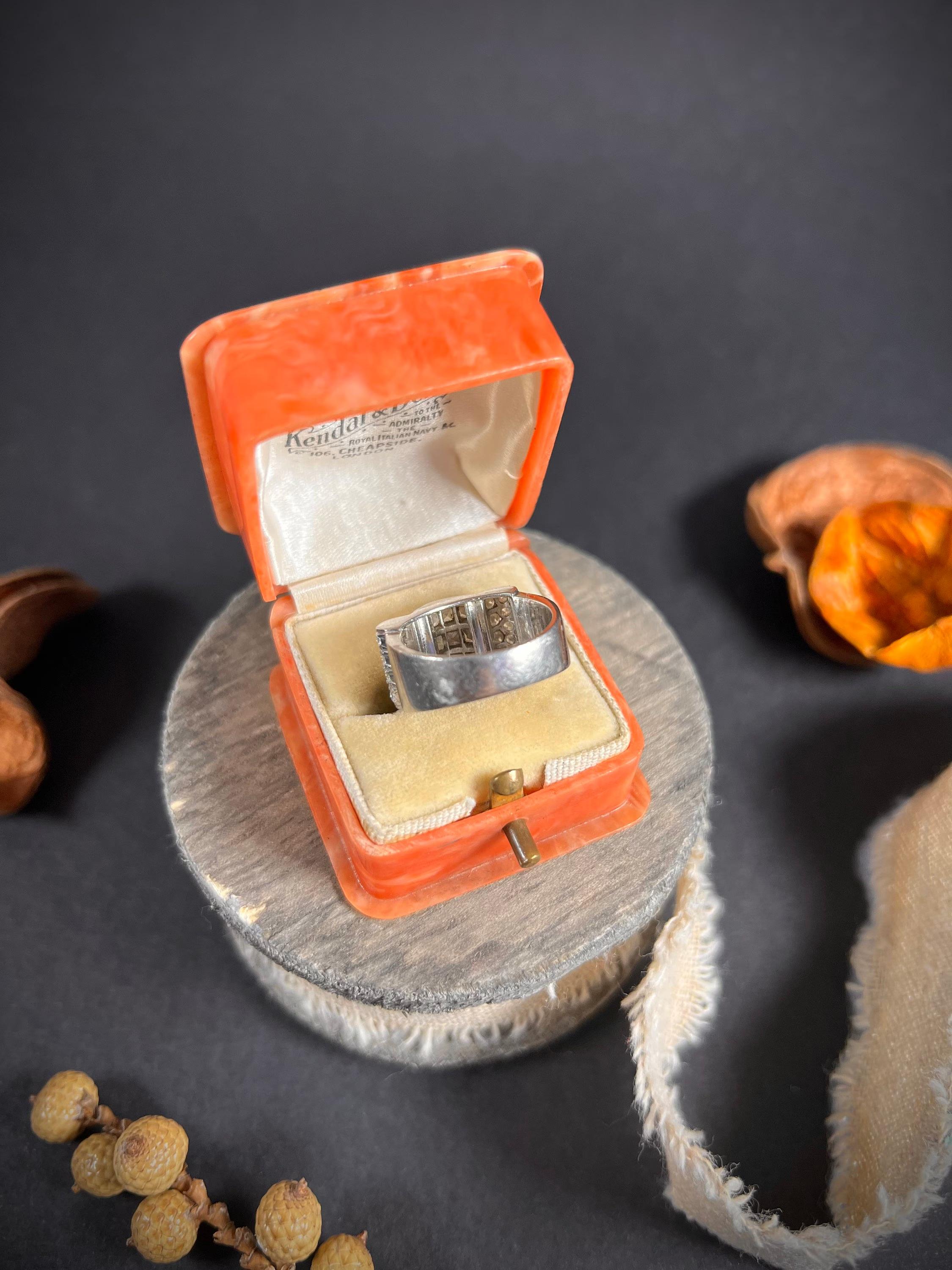 Vintage 1940's Platinum & Diamond Tank Cocktail Ring en vente 1