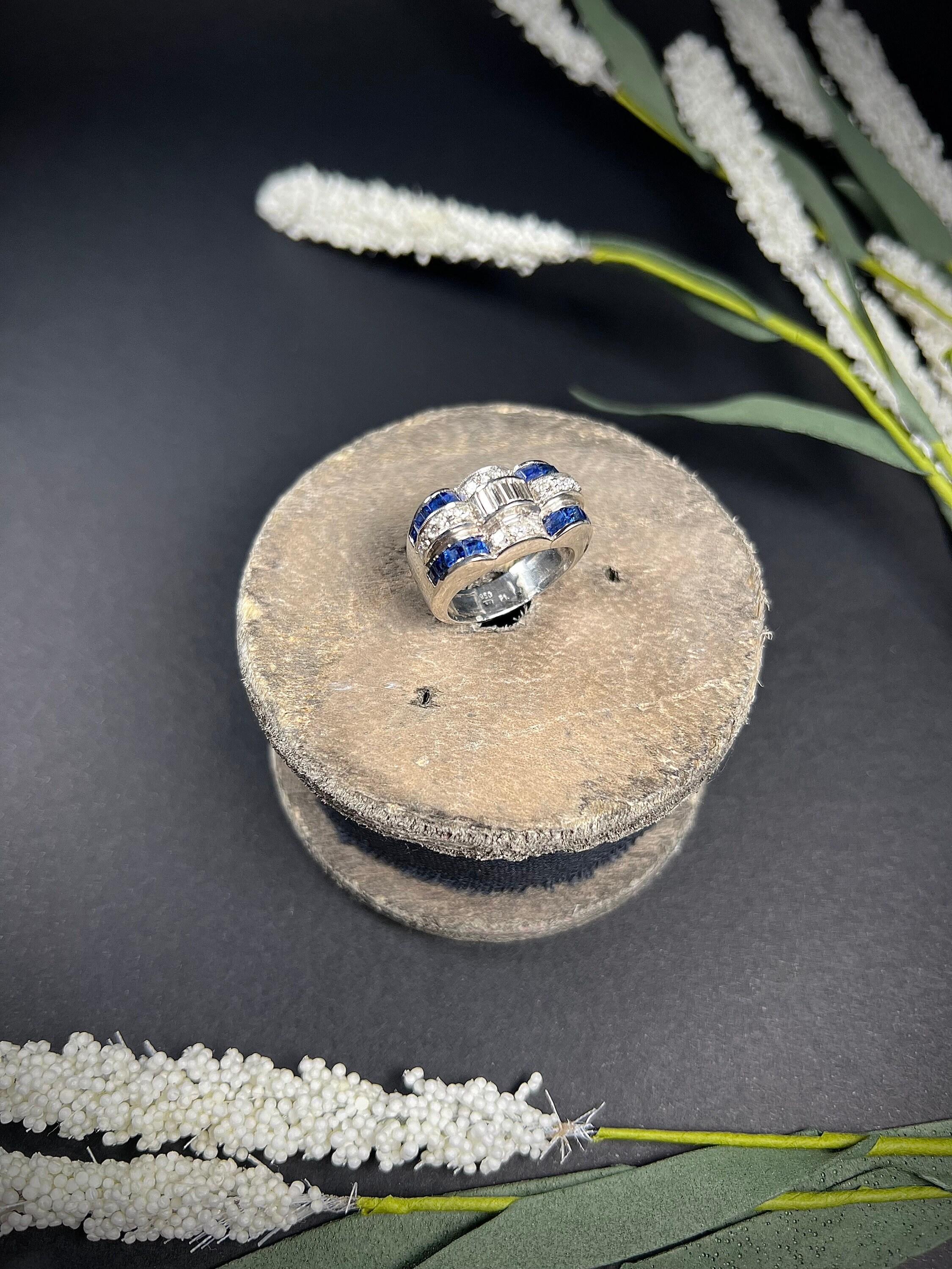 Vintage 1940’s Platinum Sapphire & Diamond Cocktail Ring For Sale 5