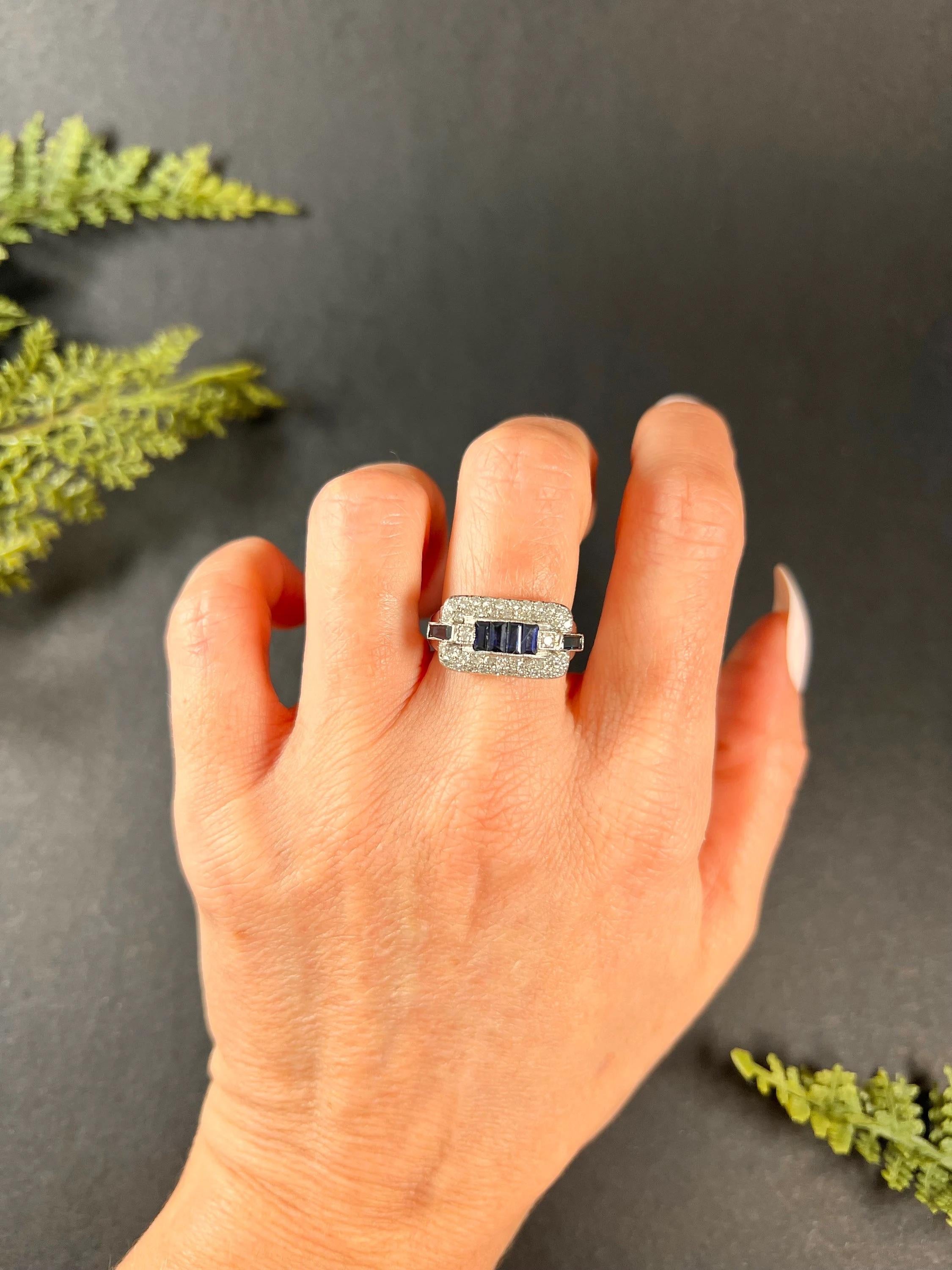 Vintage 1940s Platinum, Sapphire & Diamond Cocktail Ring For Sale 4