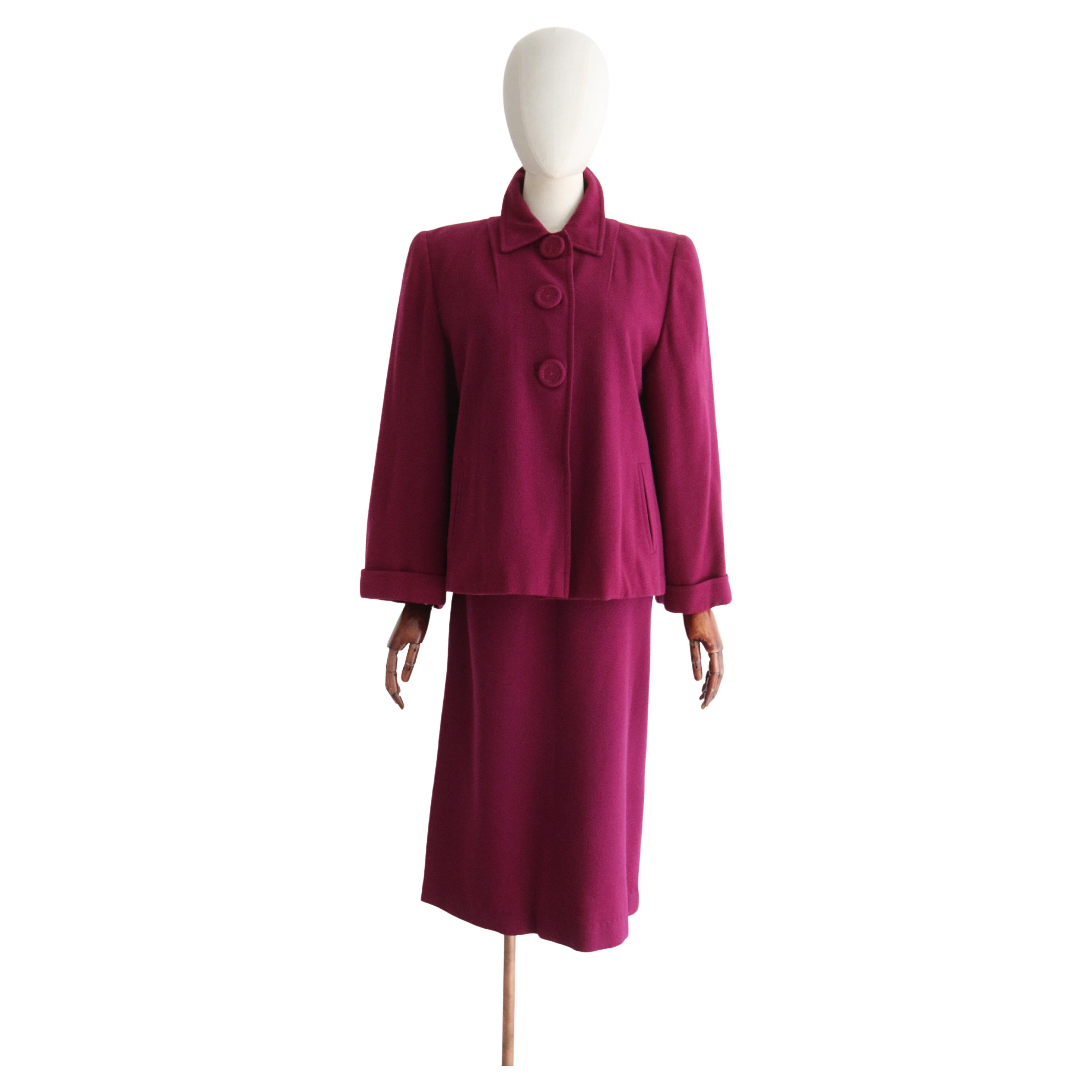 Costume en laine prune vintage des années 1940, taille UK 10-12 US 6-8 en vente