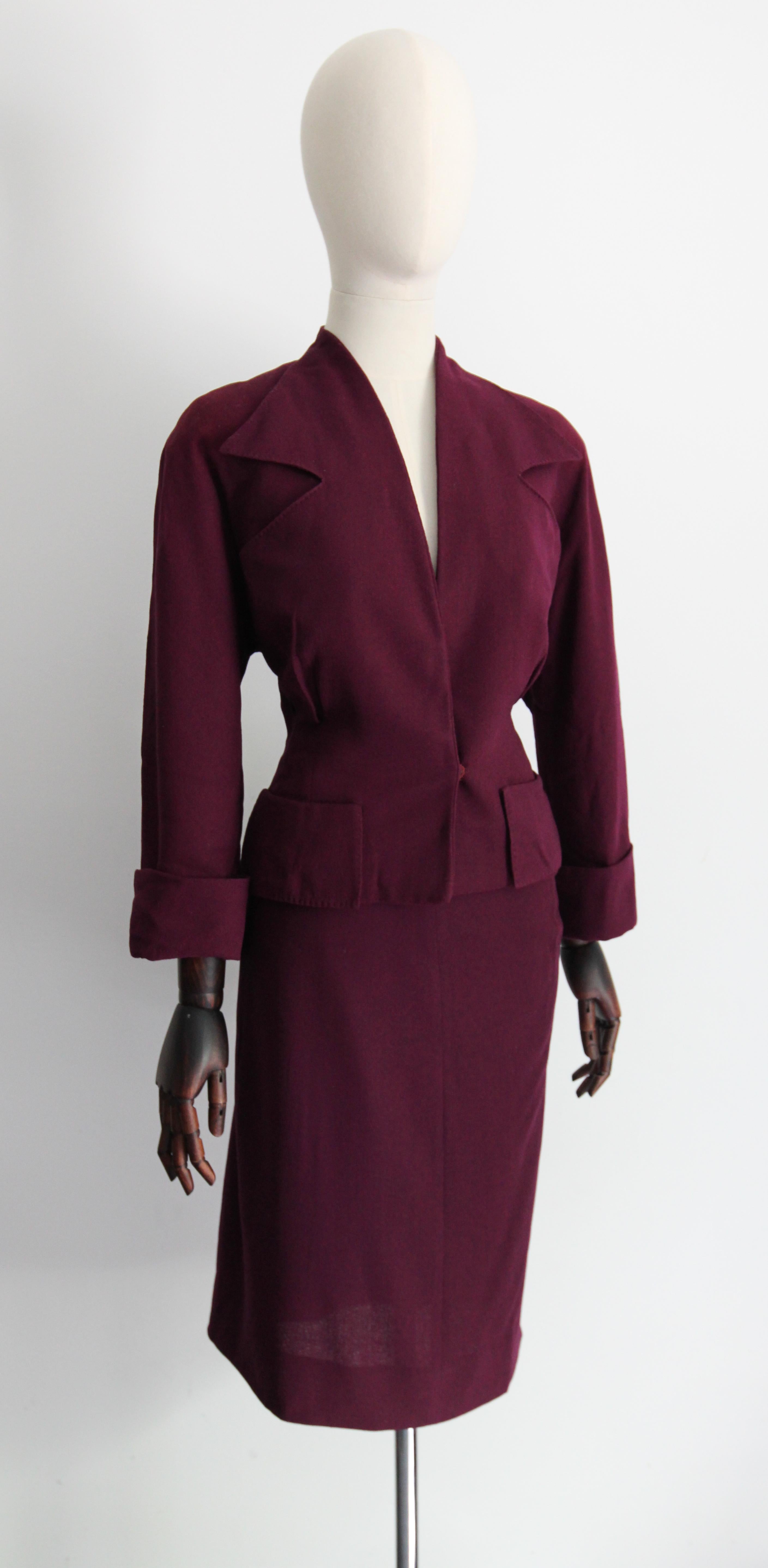 Women's or Men's Vintage 1940's plum wool crepe skirt suit tailored burgundy suit UK 8-10 US 4-6 For Sale