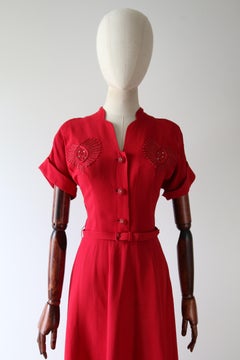 Vintage 1940er Rotes Soutache verziertes Vintage-Kleid mit Soutache-Verzierung Original 1940er Rotes Kleid UK 10