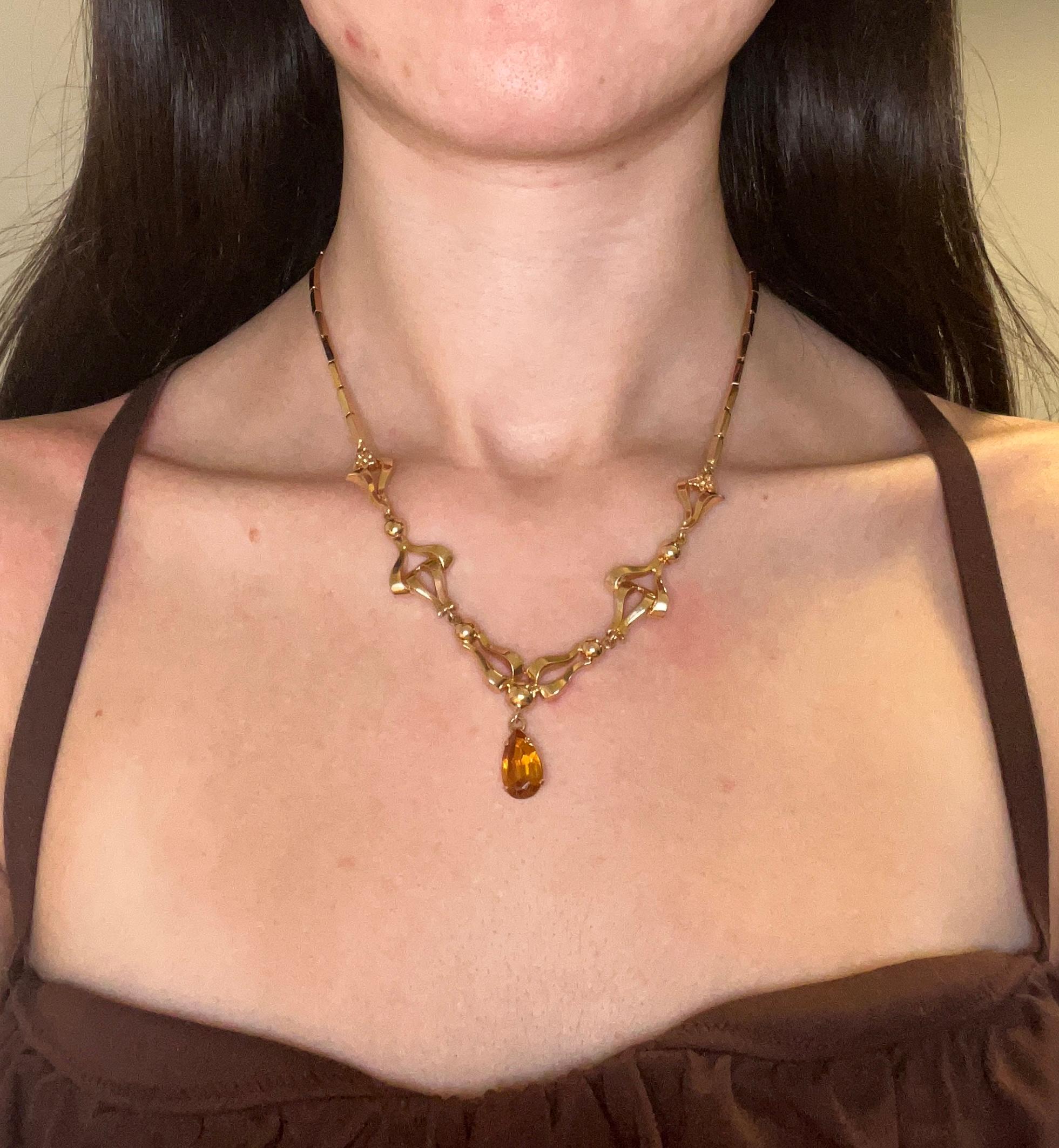 Vintage 1940 Retro Collana in oro giallo 18k con granato spessartite in vendita 1