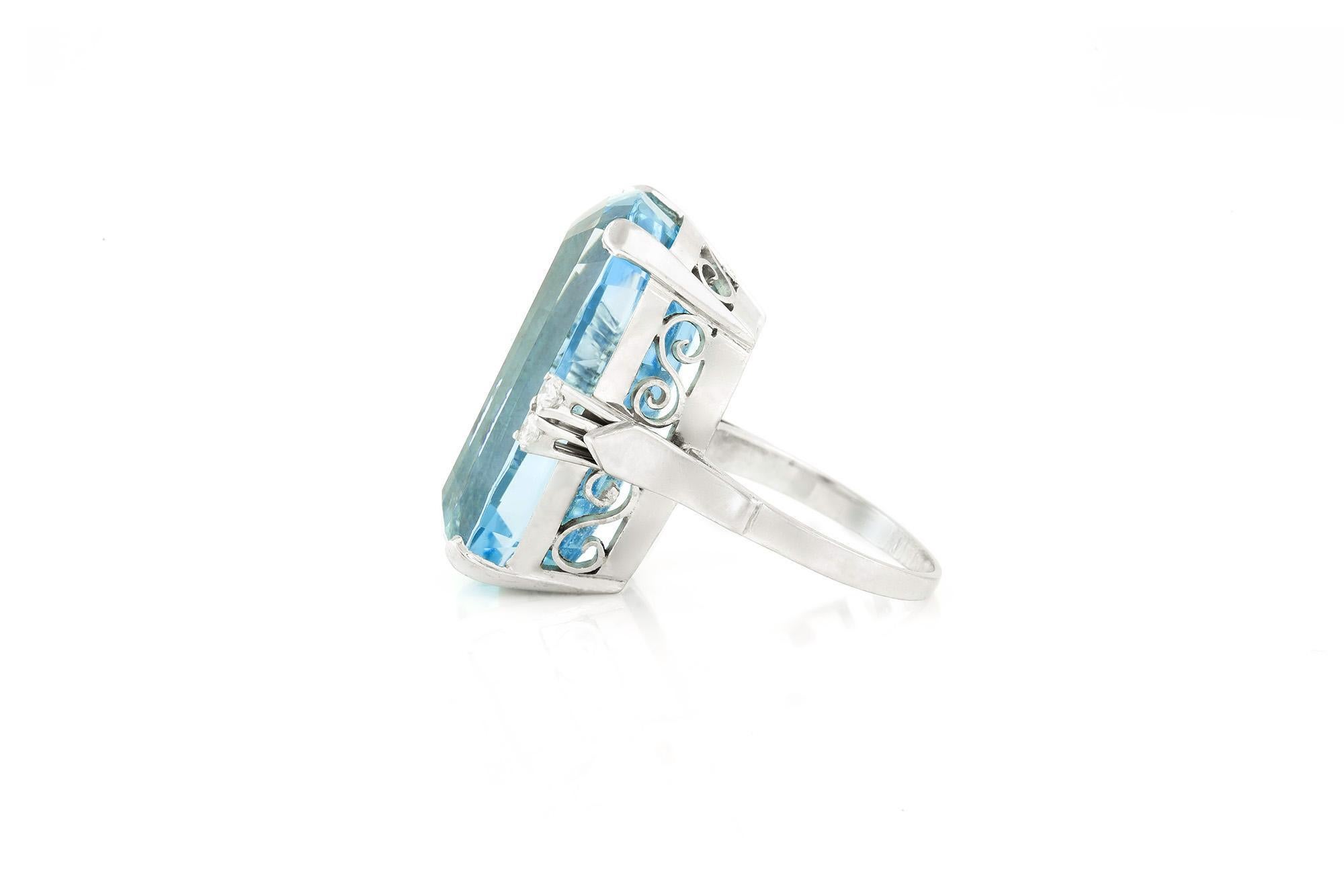 Cushion Cut Vintage 1940s Retro 33.00 Carat Aquamarine Cocktail Ring with Diamonds For Sale