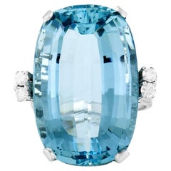 Vintage 1940s Retro 33.00 Carat Aquamarine Cocktail Ring with Diamonds