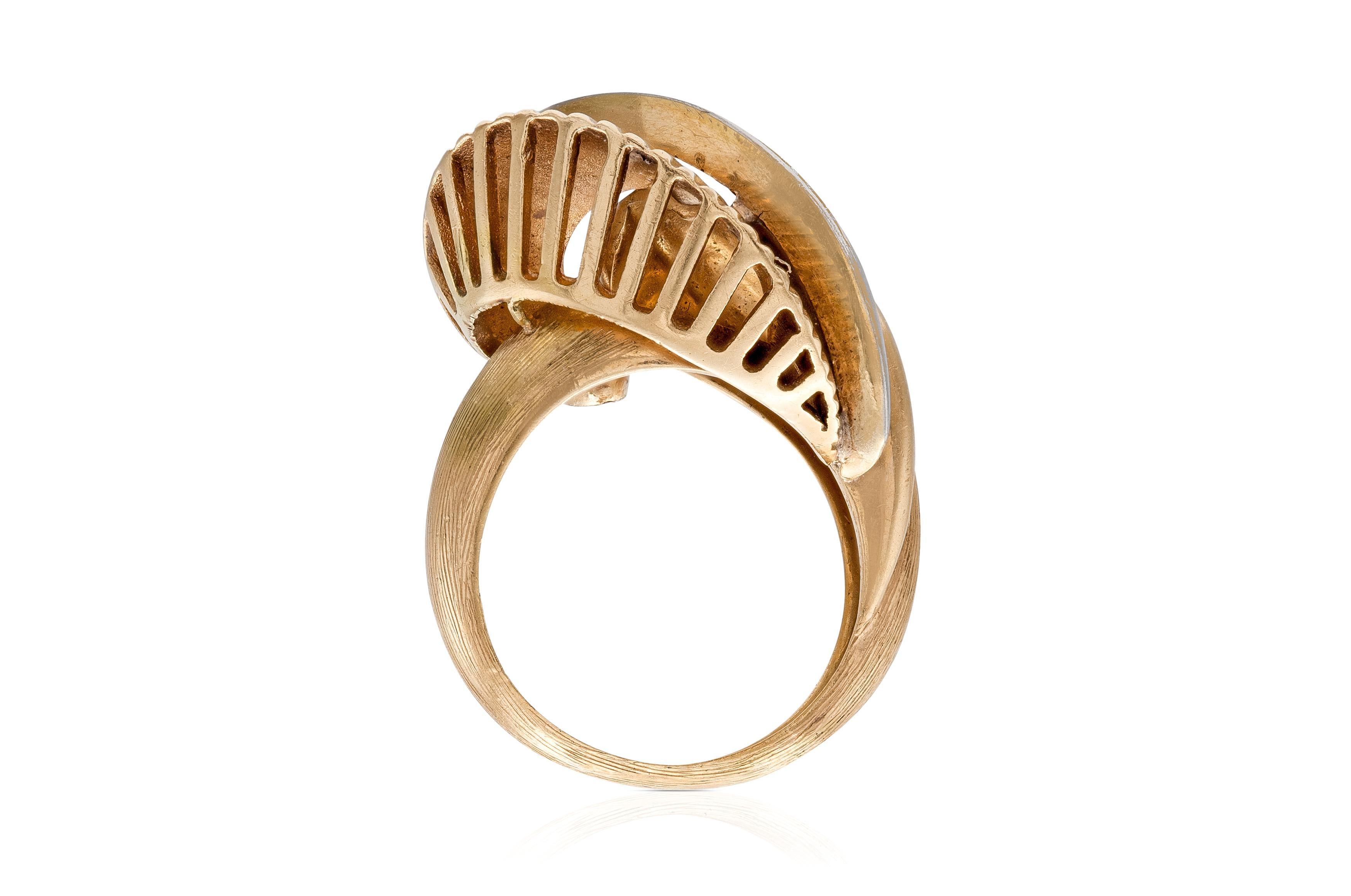 Taglio rotondo Anello d'oro retrò vintage degli anni '40 con diamanti in vendita