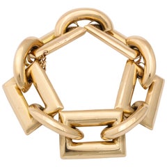 Vintage 1940s Retro Large Gold Link Bracelet Vintage 1940s Retro Large Gold Link Bracelet