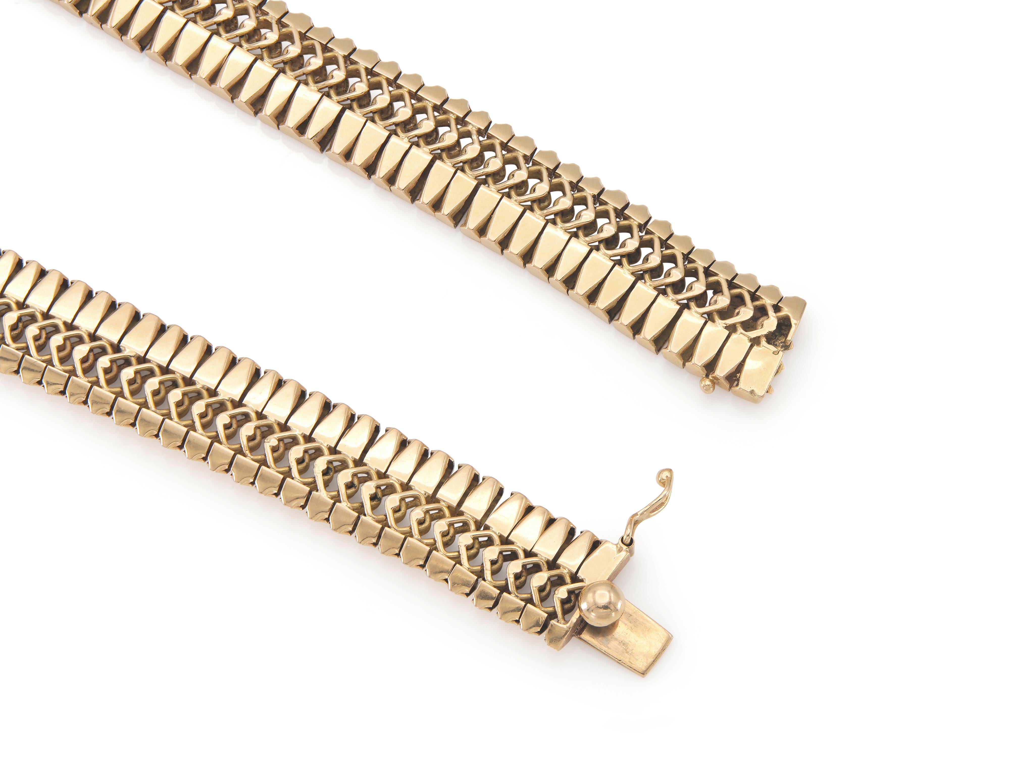 Women's Vintage 1940s Retro Rose Gold Collar Necklace For Sale