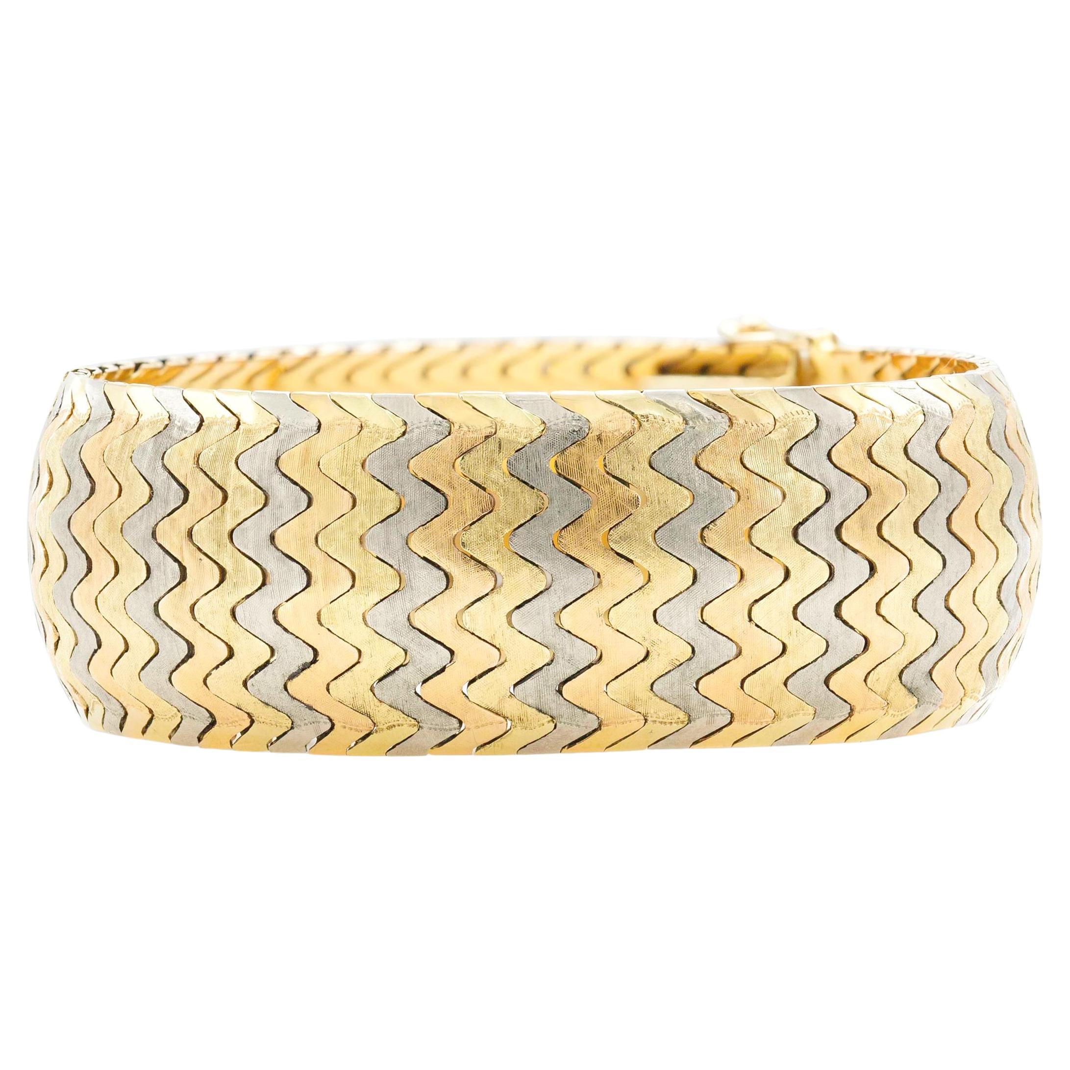 Vintage 1940s Retro Tri-Toned Wave Link Bracelet