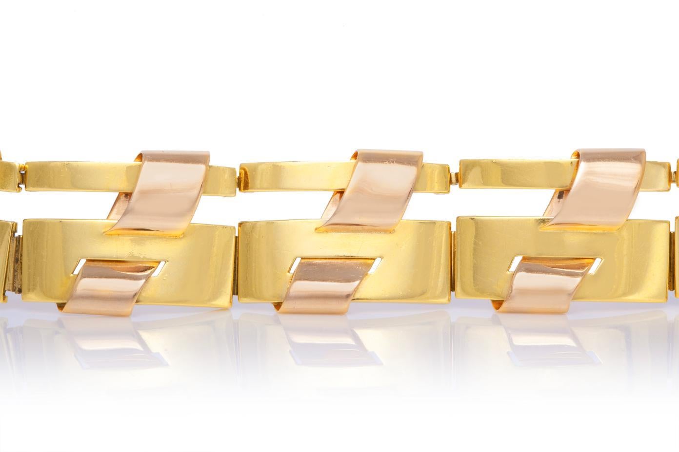 Rétro Vintage 1940s Retro Two-Toned Link Bracelet en vente
