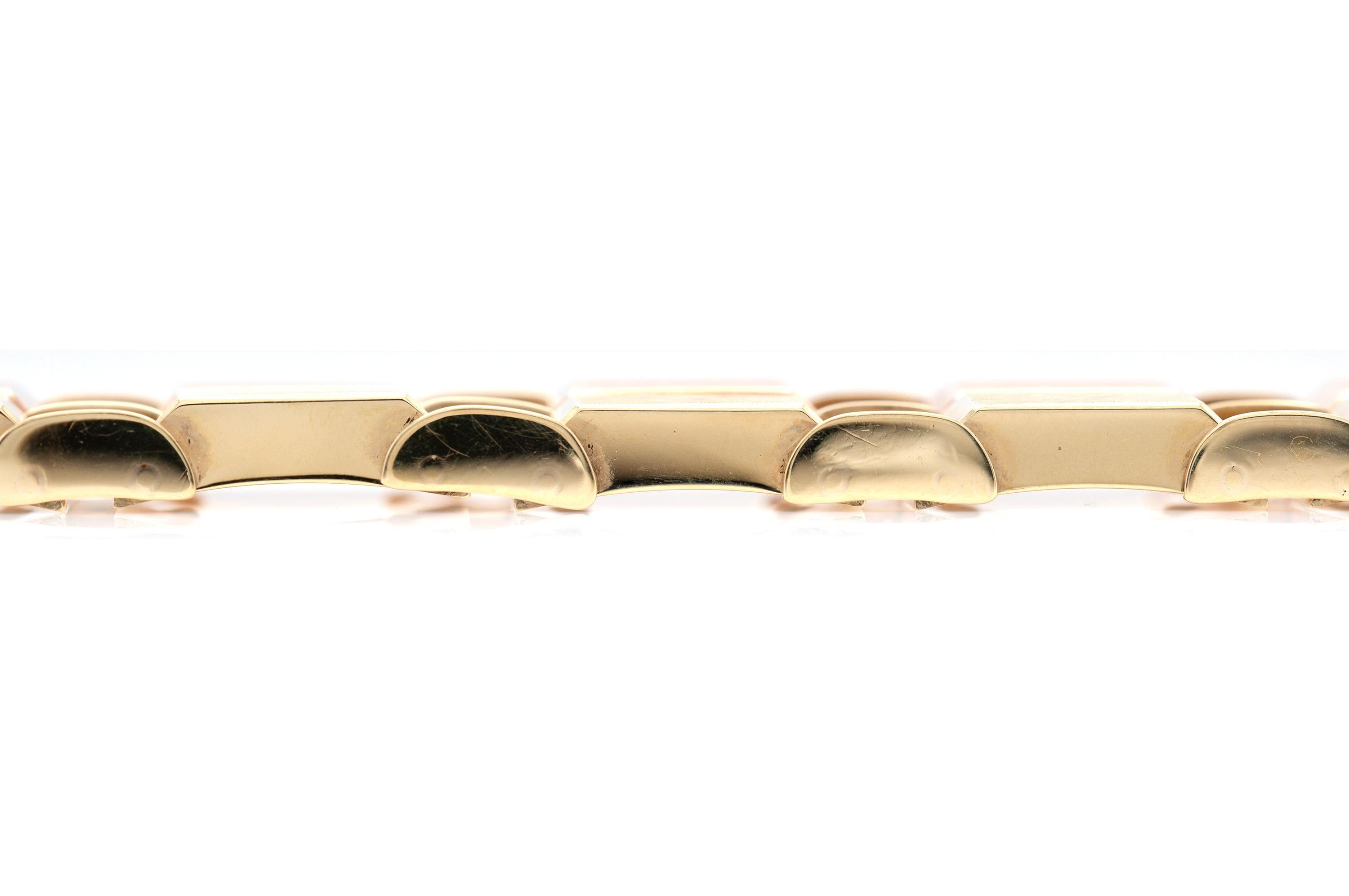 Women's Vintage 1940s Retro Two-Toned Square Link Bracelet For Sale