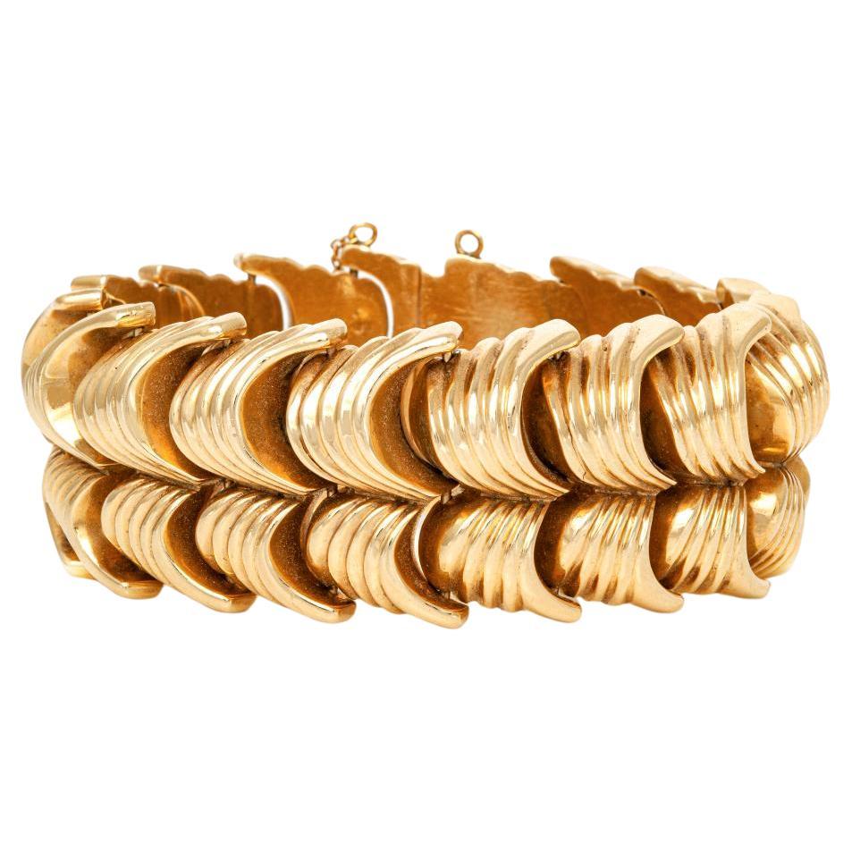 Vintage 1940s Retro Yellow Gold Scale Link Bracelet For Sale