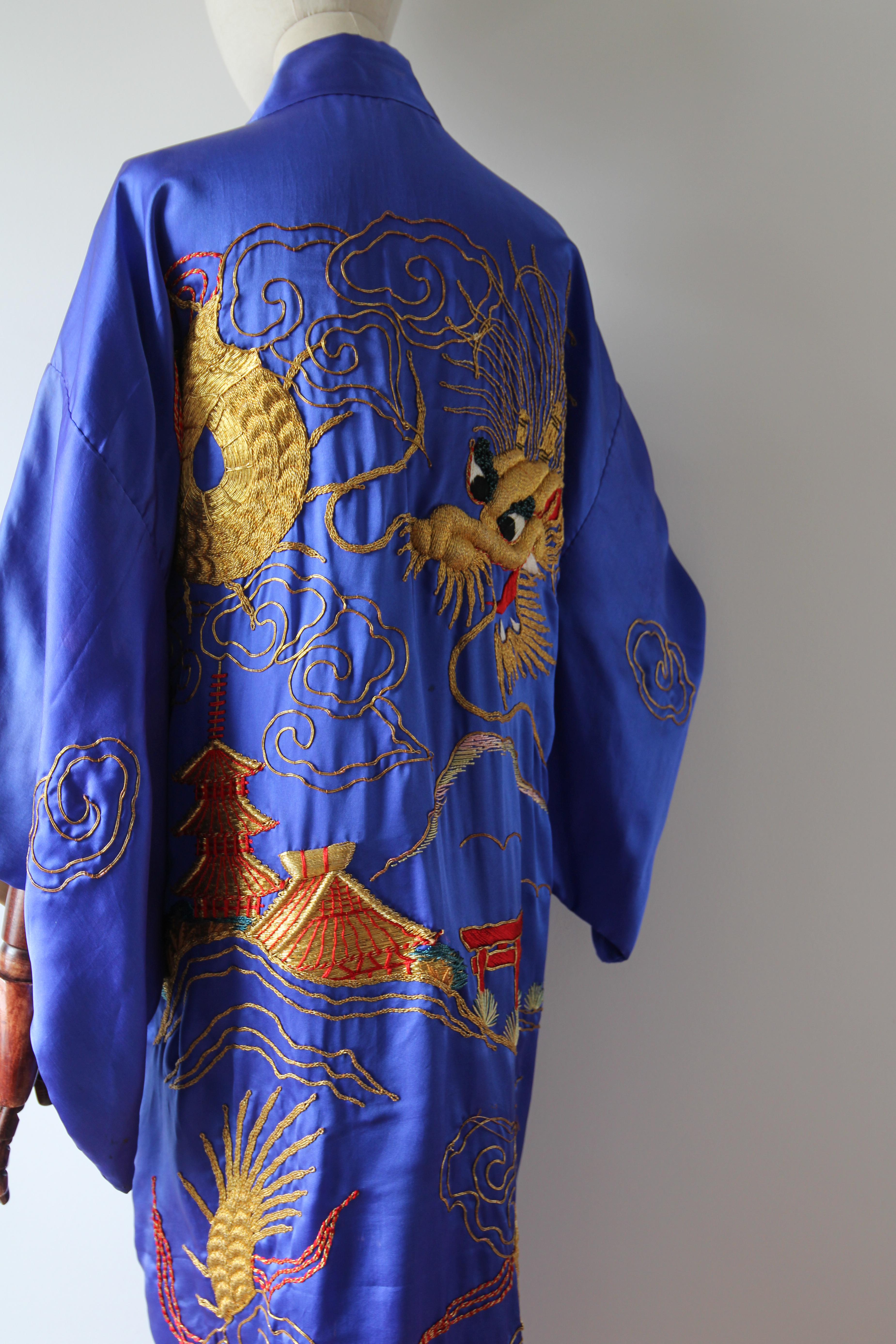 vintage 1940's royal blue silk gold embroidered dragon kimono robe UK 10-14 6