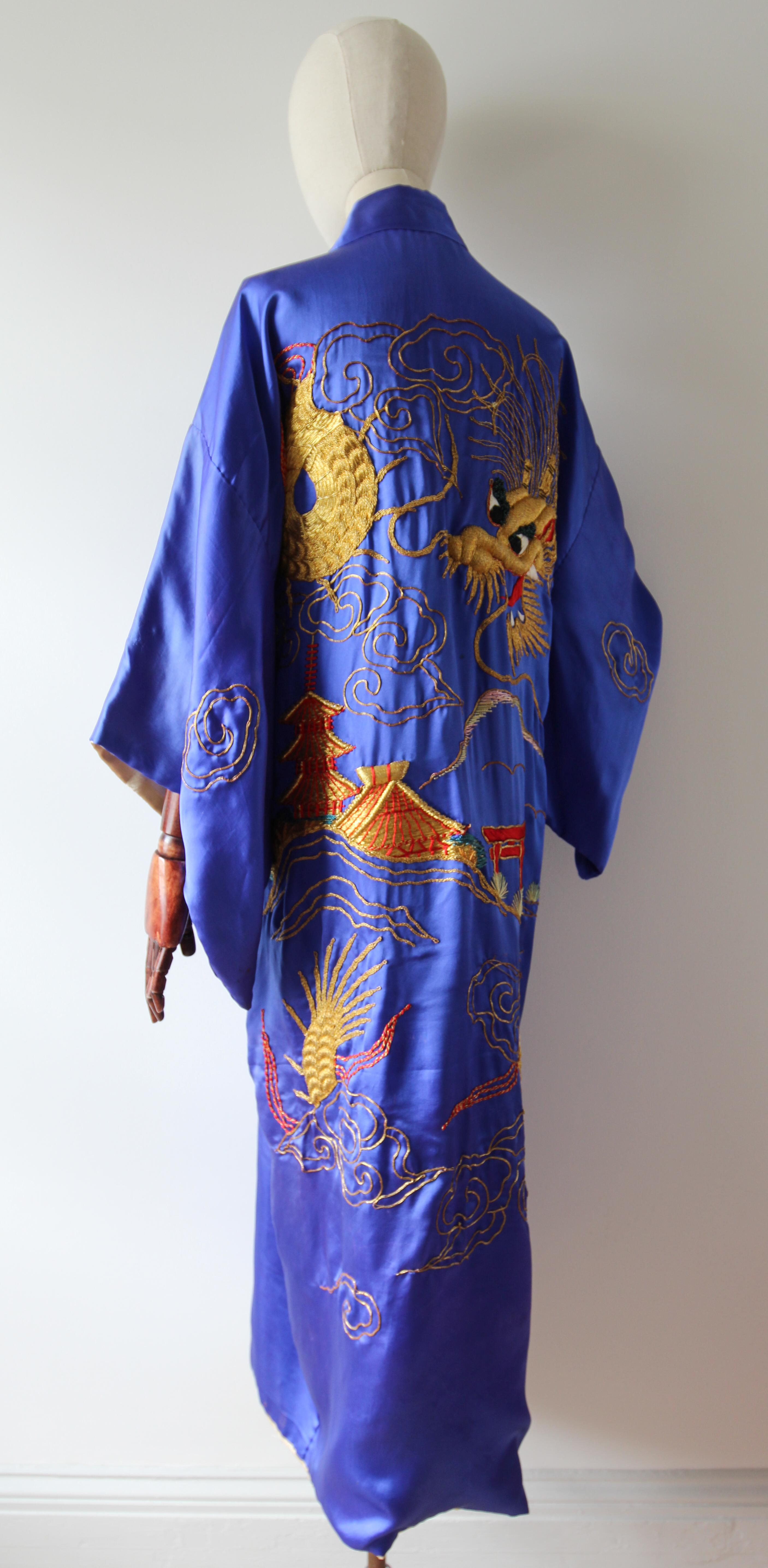 vintage 1940's royal blue silk gold embroidered dragon kimono robe UK 10-14 8