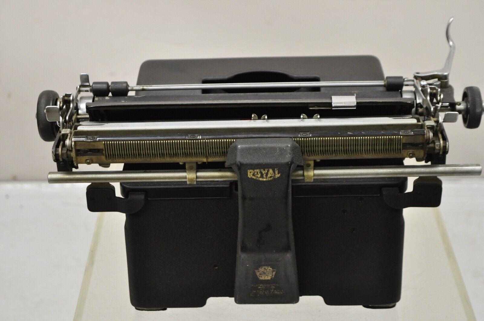 Vintage 1940er Royal KMM Modell 2178000 Magic Margin Touch Control Schreibmaschine (Metall) im Angebot