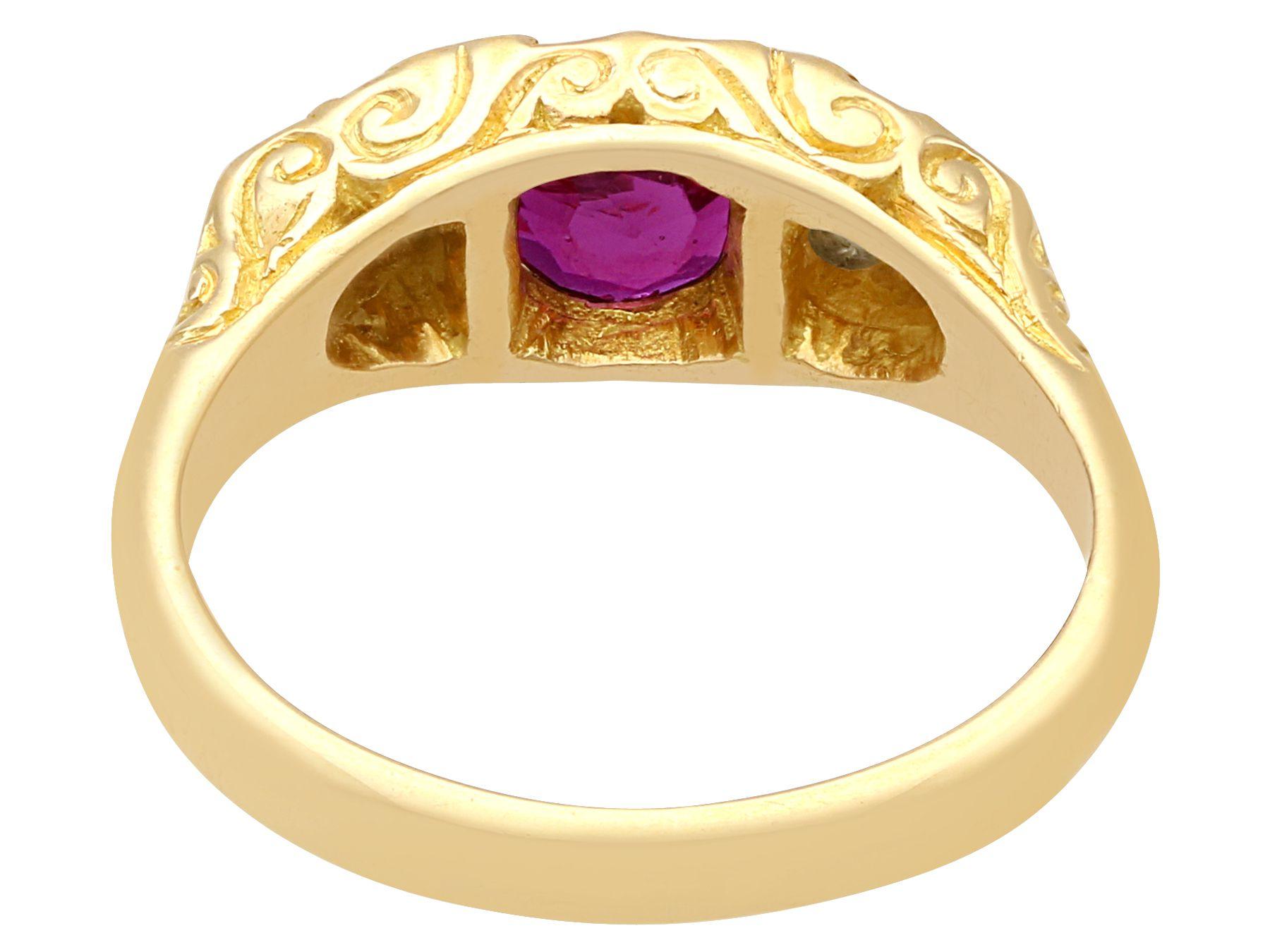 Vintage 1940s Ruby and Diamond Yellow Gold Cocktail Ring In Excellent Condition For Sale In Jesmond, Newcastle Upon Tyne