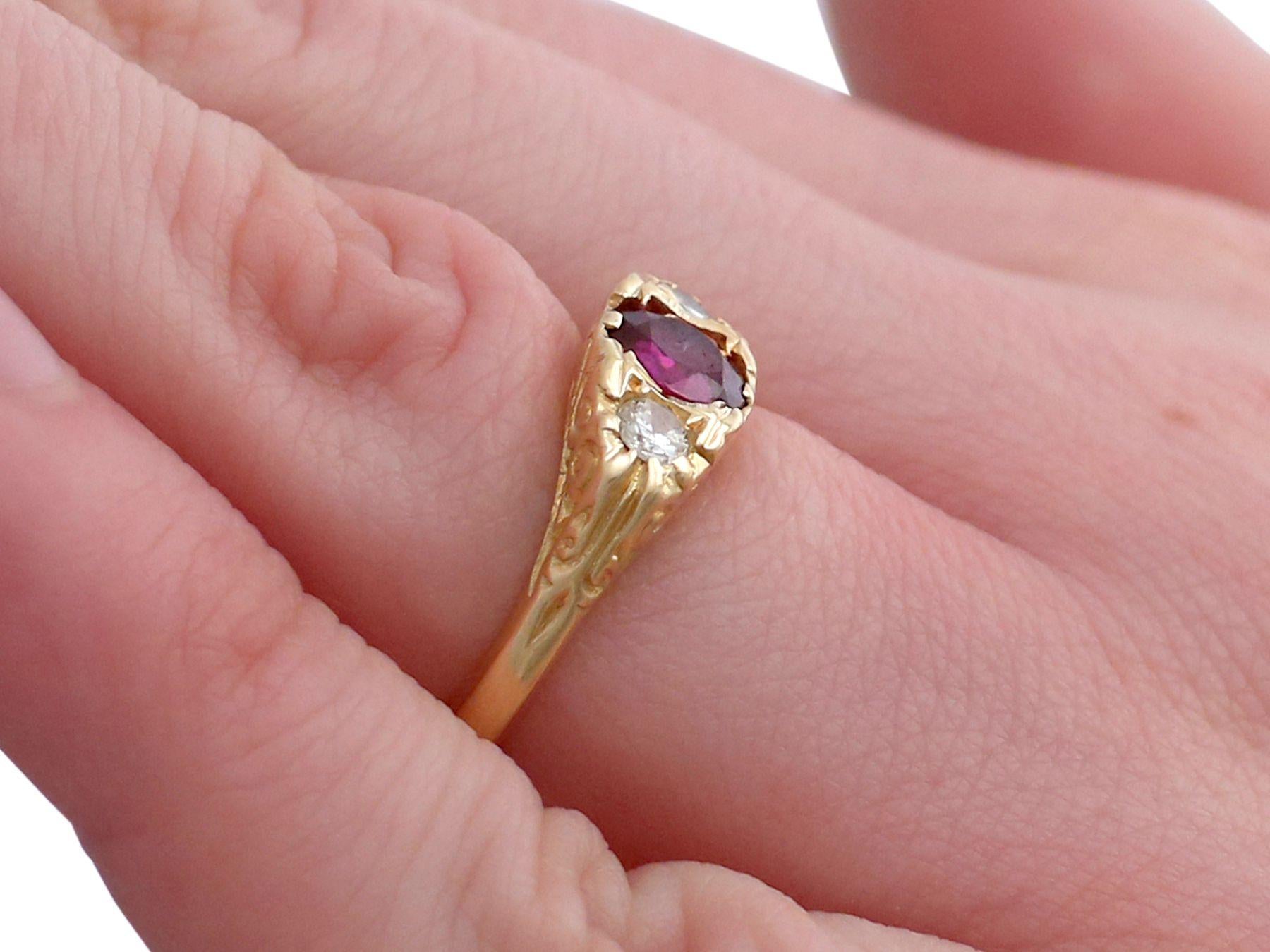 Vintage 1940s Ruby and Diamond Yellow Gold Cocktail Ring For Sale 2