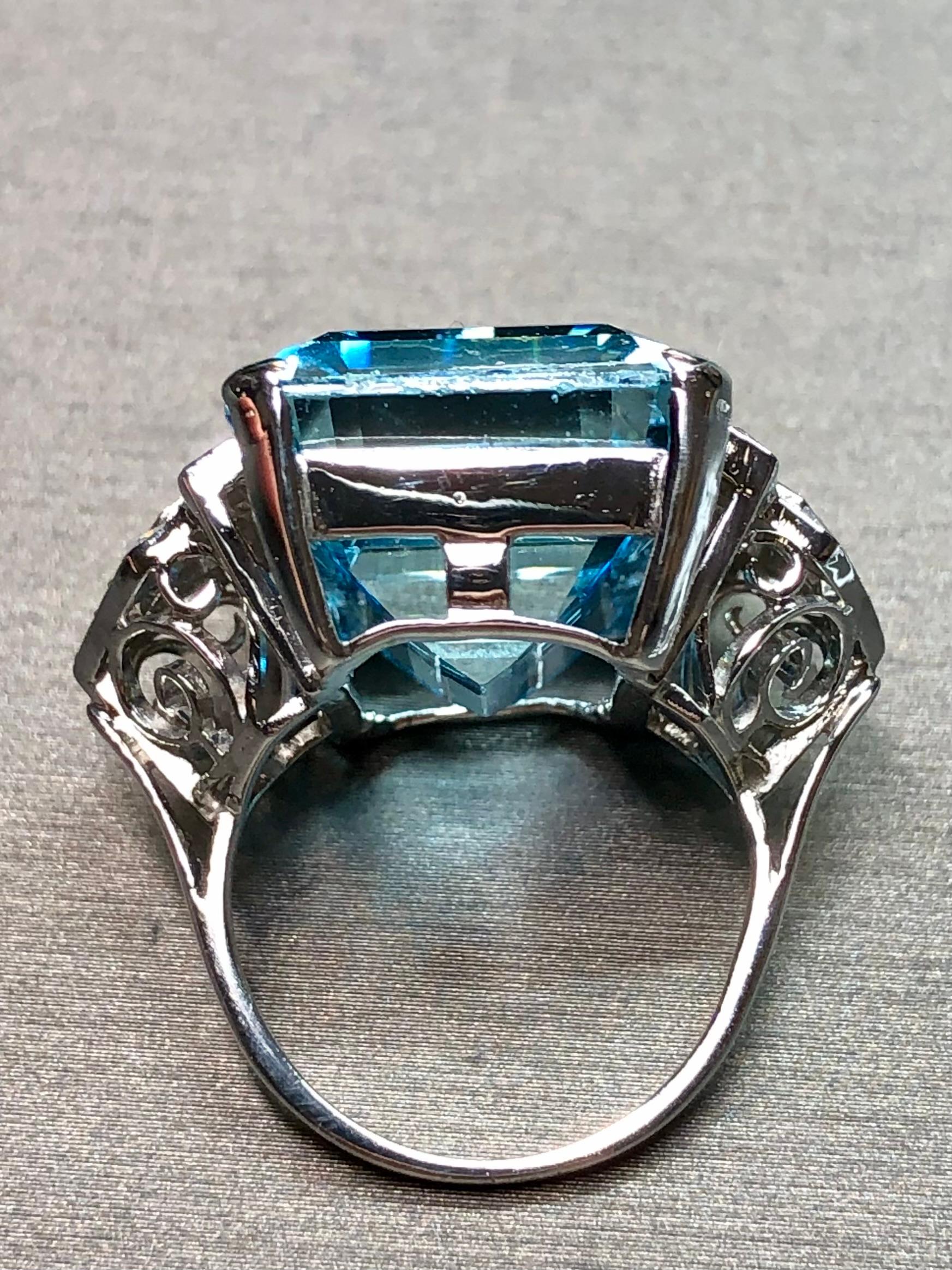 Vintage 1940’s Santa Maria Aquamarine Diamond Large Cocktail Ring 31.55ct GIA In Good Condition In Winter Springs, FL