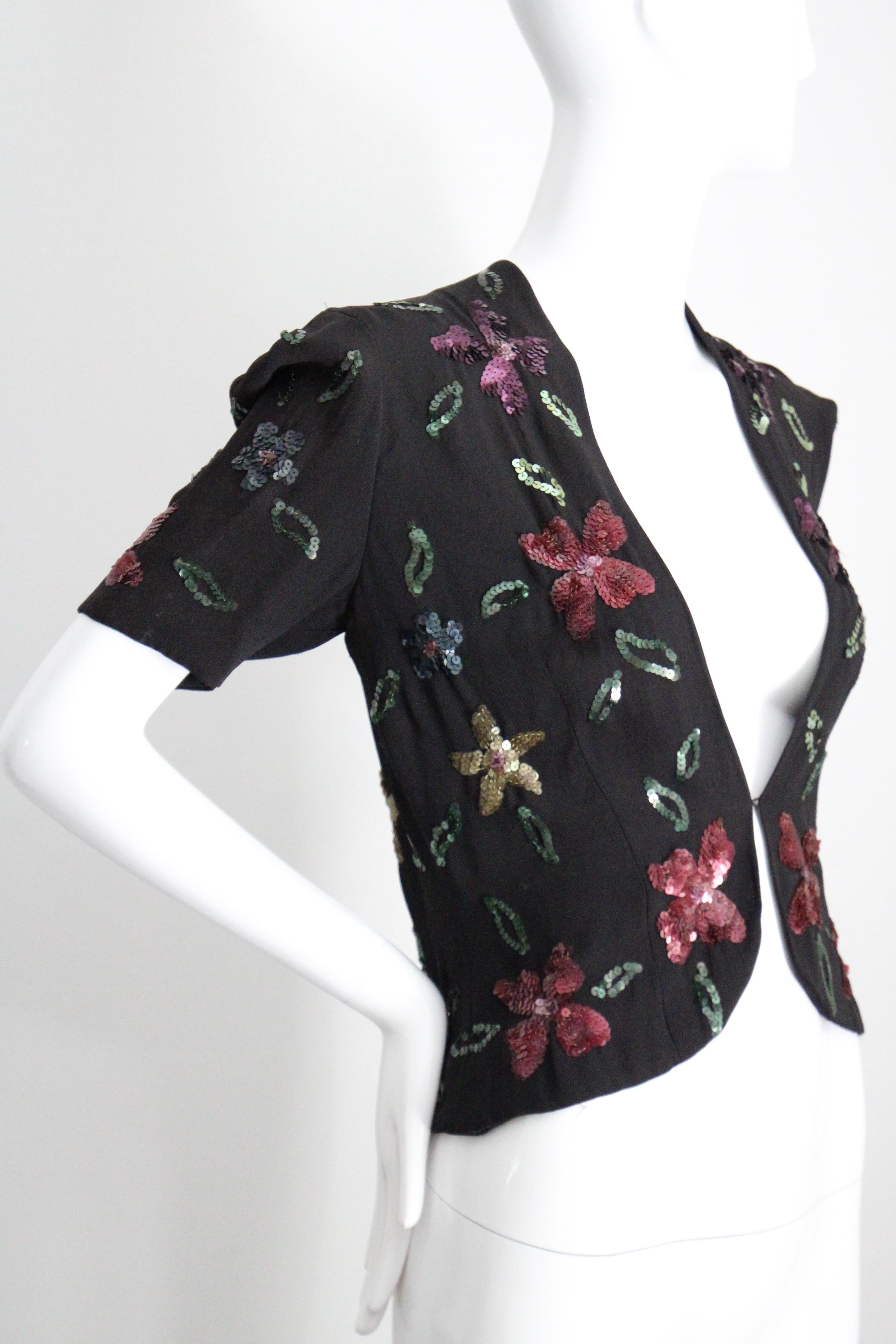 Women's or Men's Vintage 1940's sequin jacket 1940s floral sequin black blazer UK 8-10 US 4-6 For Sale