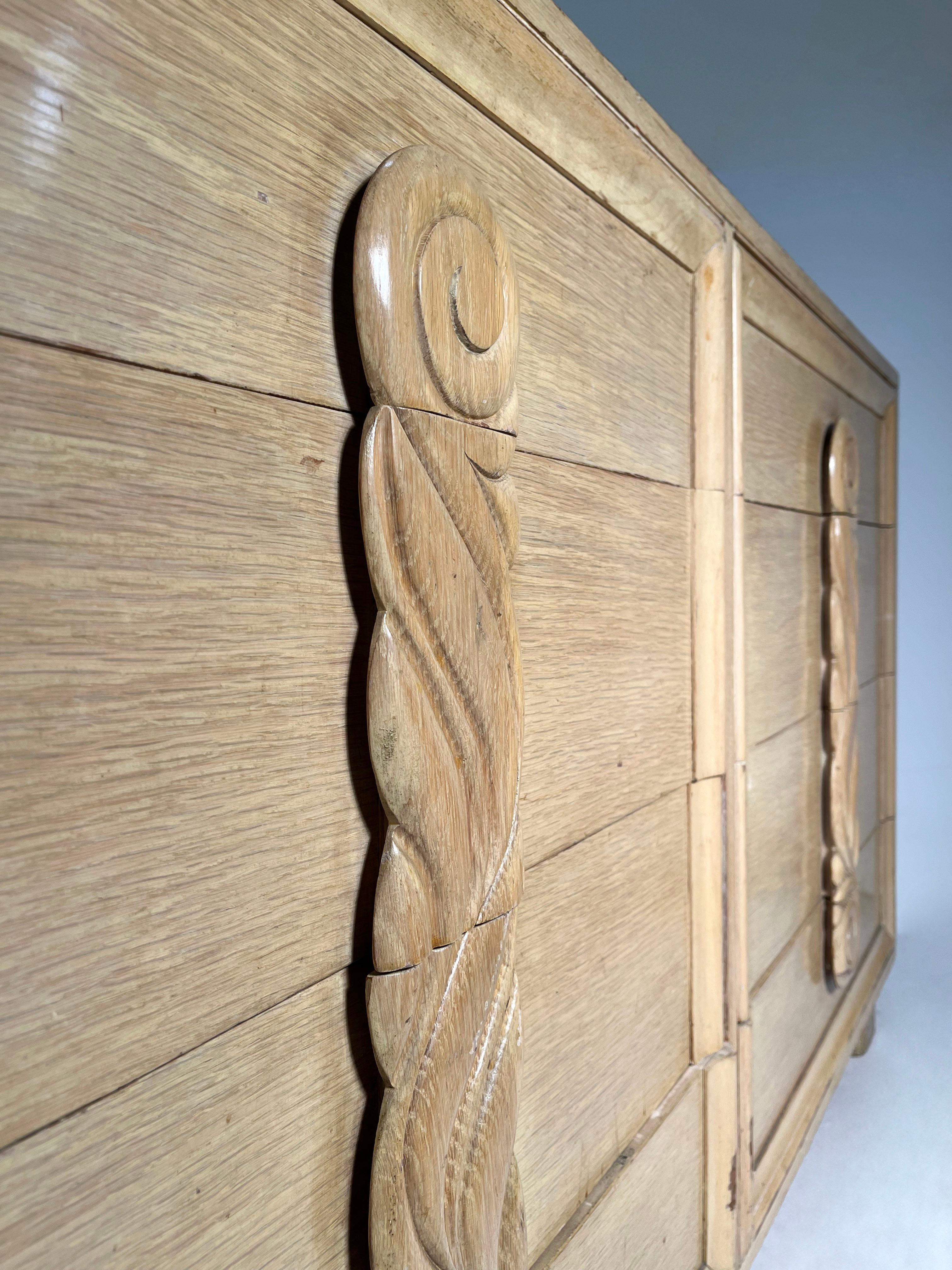 Vintage 1940's Anrichte Kommode ( Dresser Cabinet ) (amerikanisch) im Angebot