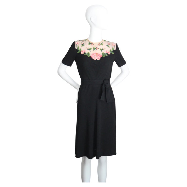 Vintage 1940's Silk Dress Illusion Neckline Rose Sequin Dress Uk 8-10 Us 4-6 Vintage 1940's Silk Dress Illusion Neckline Rose Sequin Dress Uk 8-10 Us 4-6
