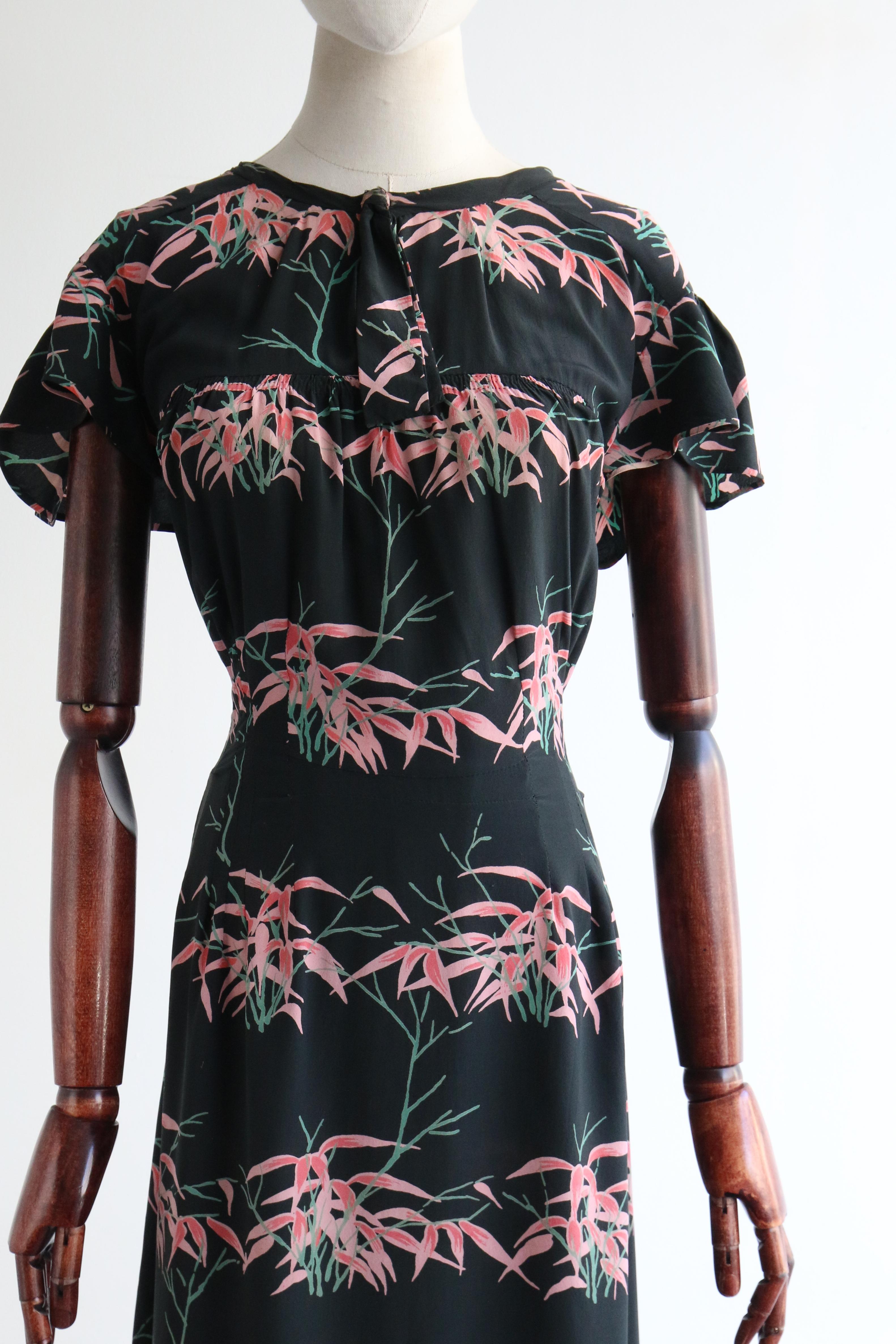 Women's or Men's Vintage 1940's Silk Pink Floral Dress & Jacket UK 14 US 10
