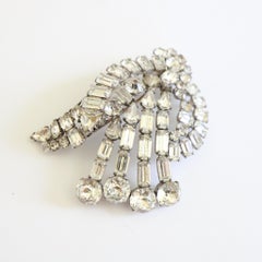 Broche vintage de plata con brillantes de los años 40