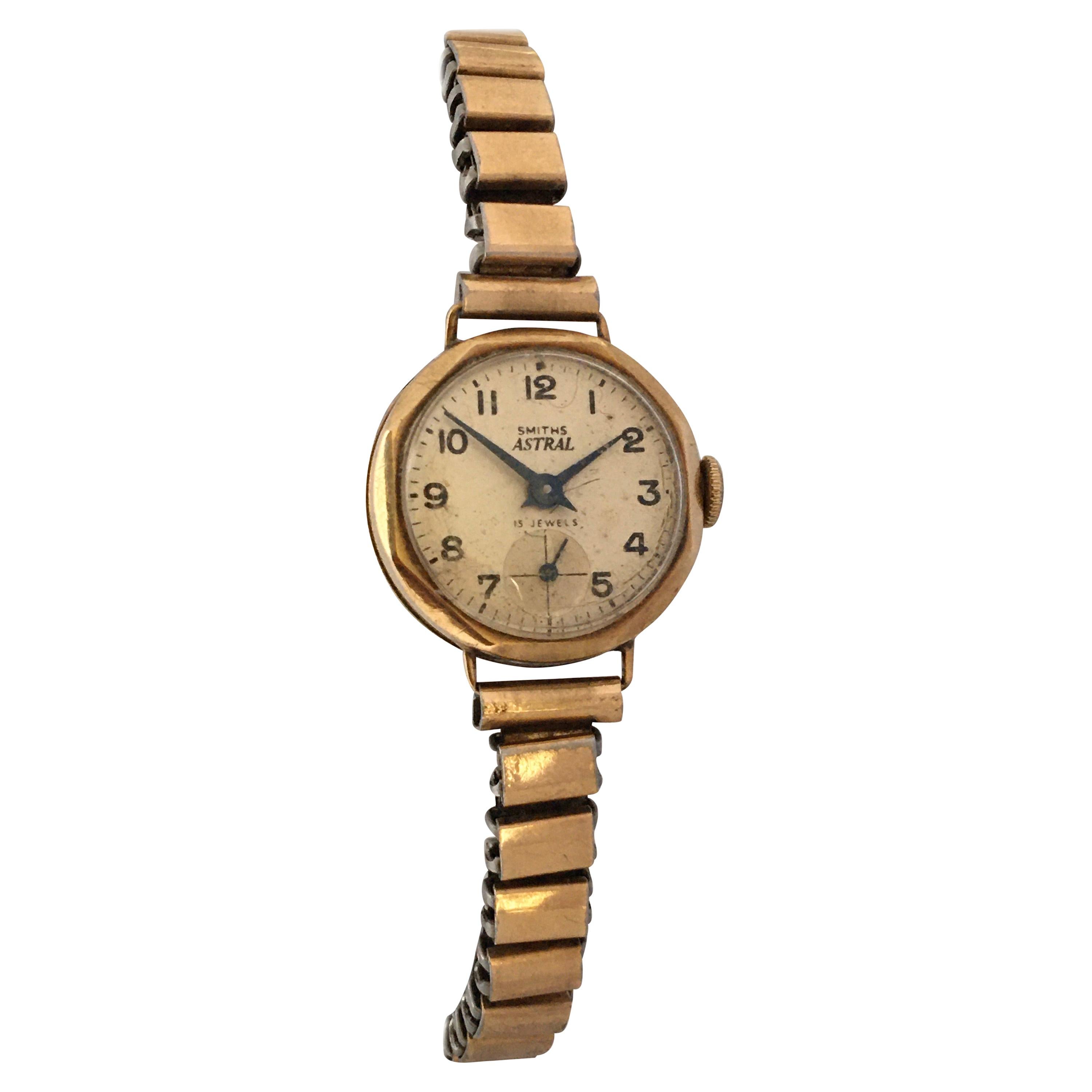 Vintage 1940s Smiths Astral 9 Karat Gold Ladies Mechanical Watch  For Sale