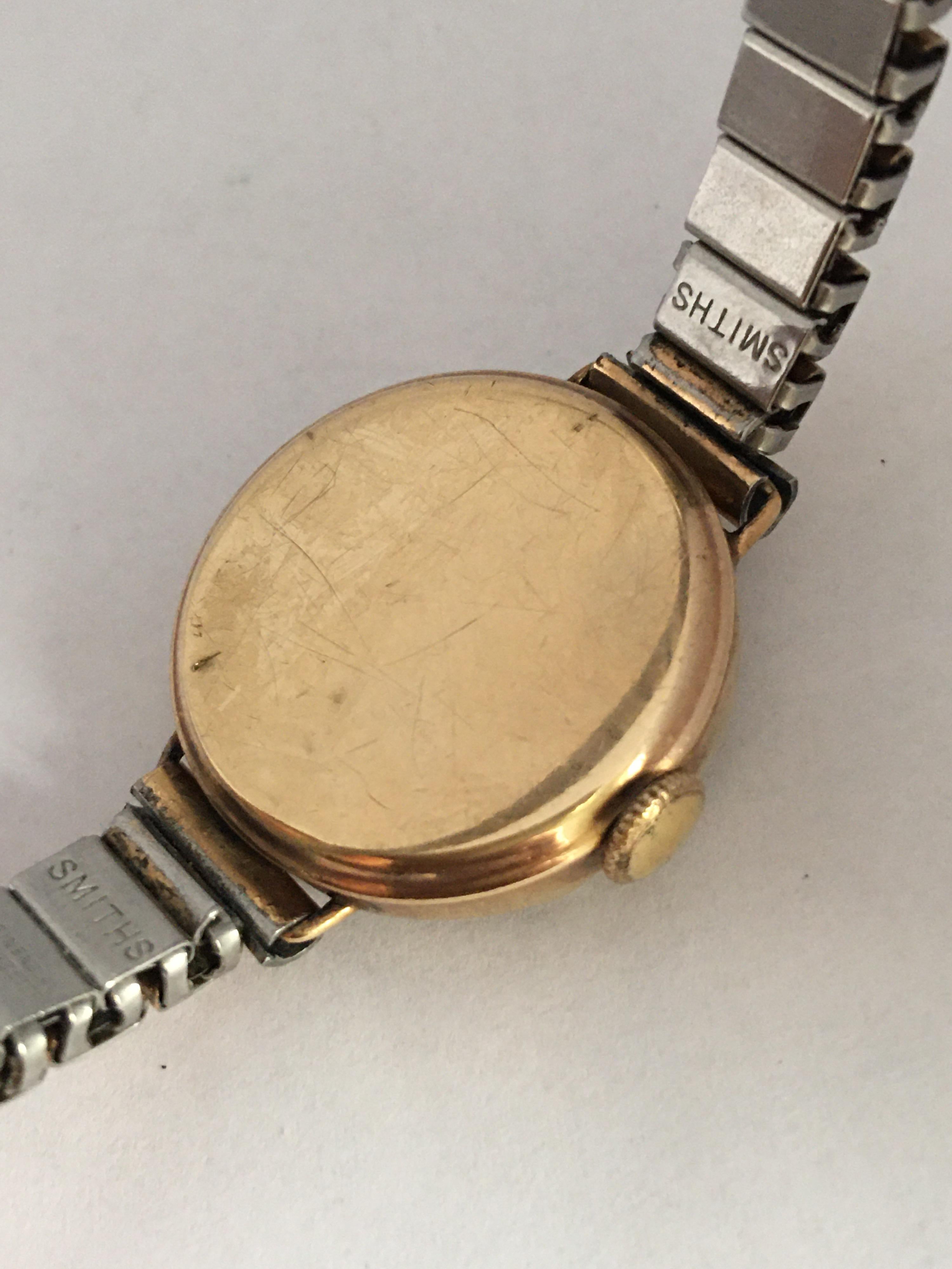 Vintage 1940s Smiths Astral 9 Karat Gold Ladies Mechanical Watch For Sale 1