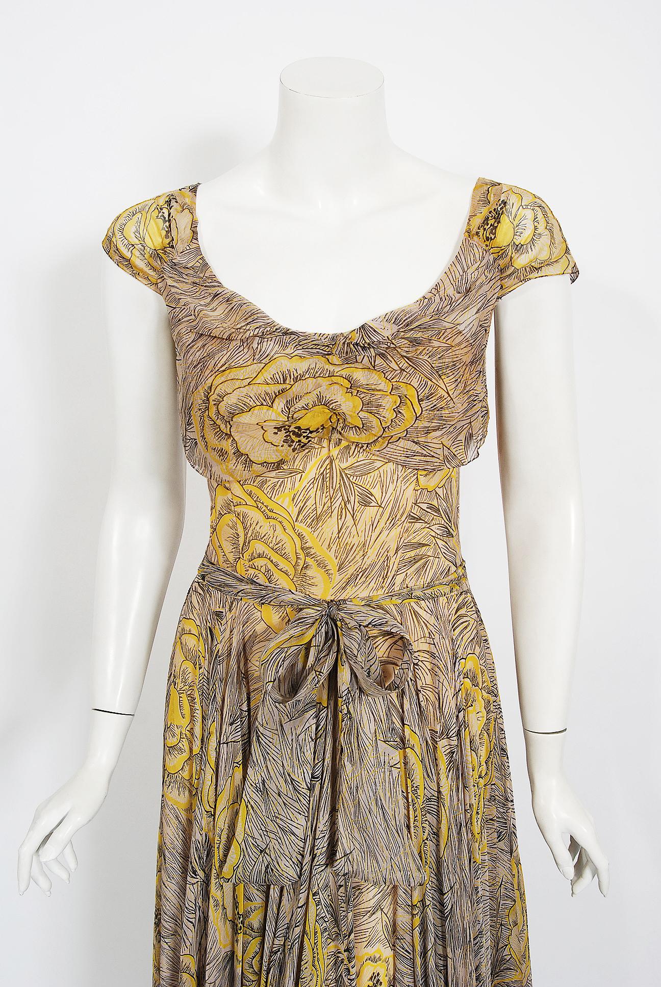 Breathtaking 1940's yellow-roses print garden gown by the highly adored 