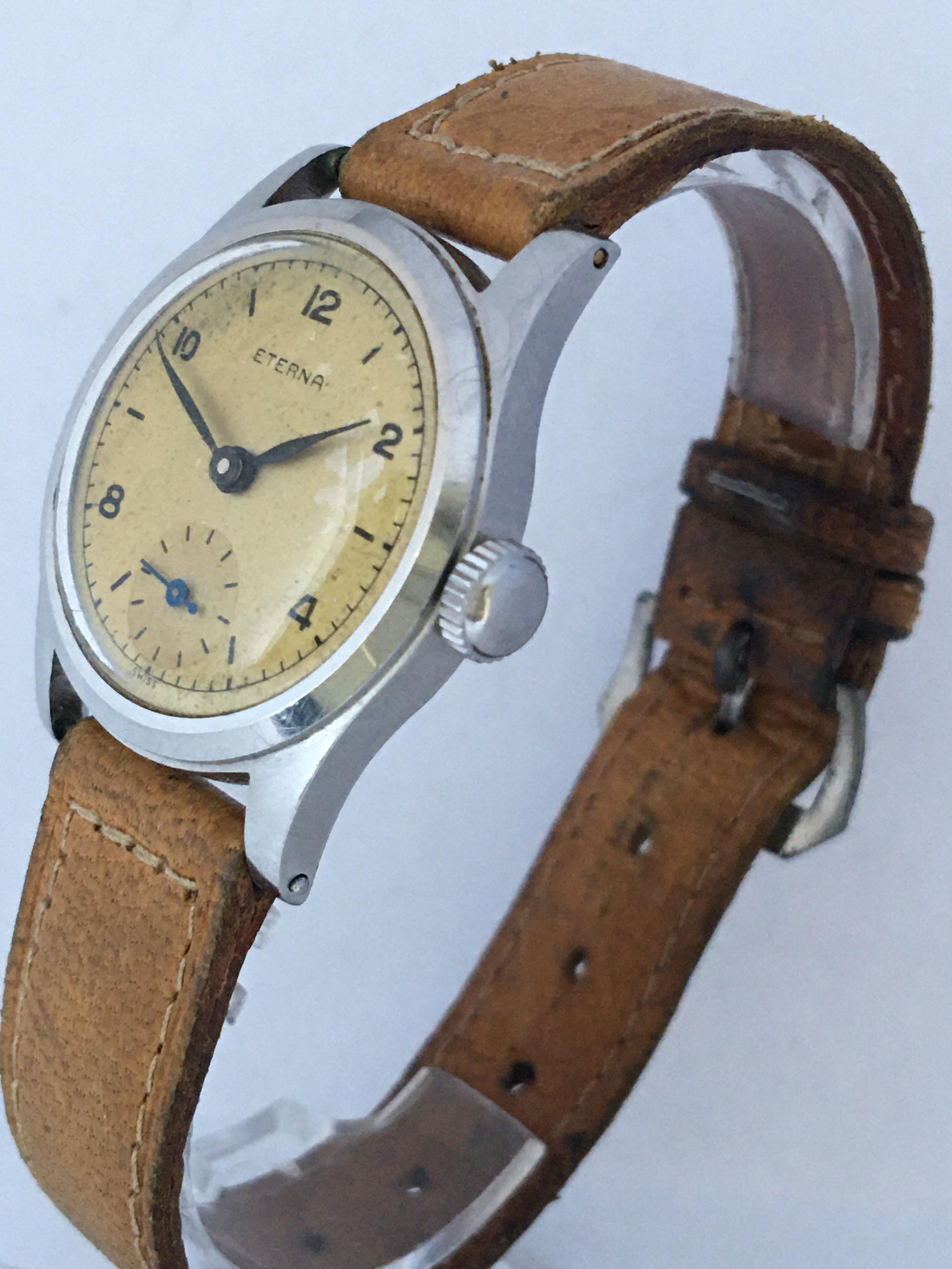 This beautiful pre-owned mechanical watch is working and it is running well. visible signs of ageing and used with the dial is a bit worn as shown.

Please study the images carefully as form part of the description.