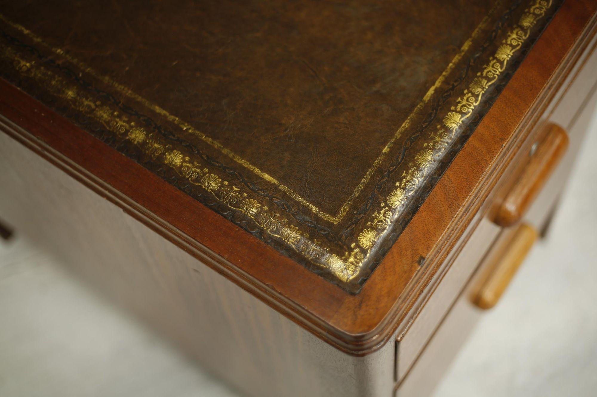 Vintage 1940's Teak leather topped desk 2