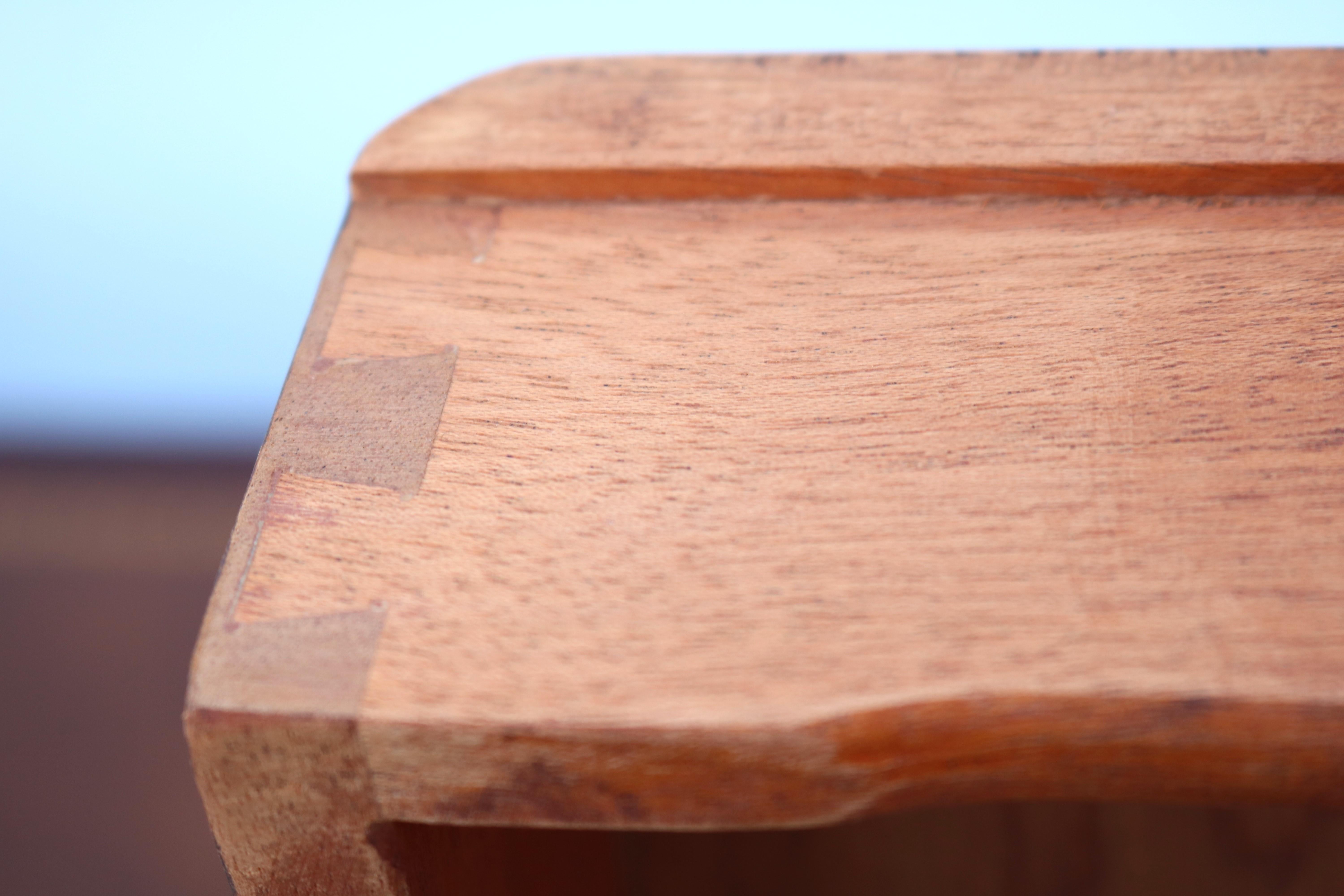 Vintage 1940s Traditional John Scalia for Schmieg & Kotzian Mahogany Desk Table For Sale 7