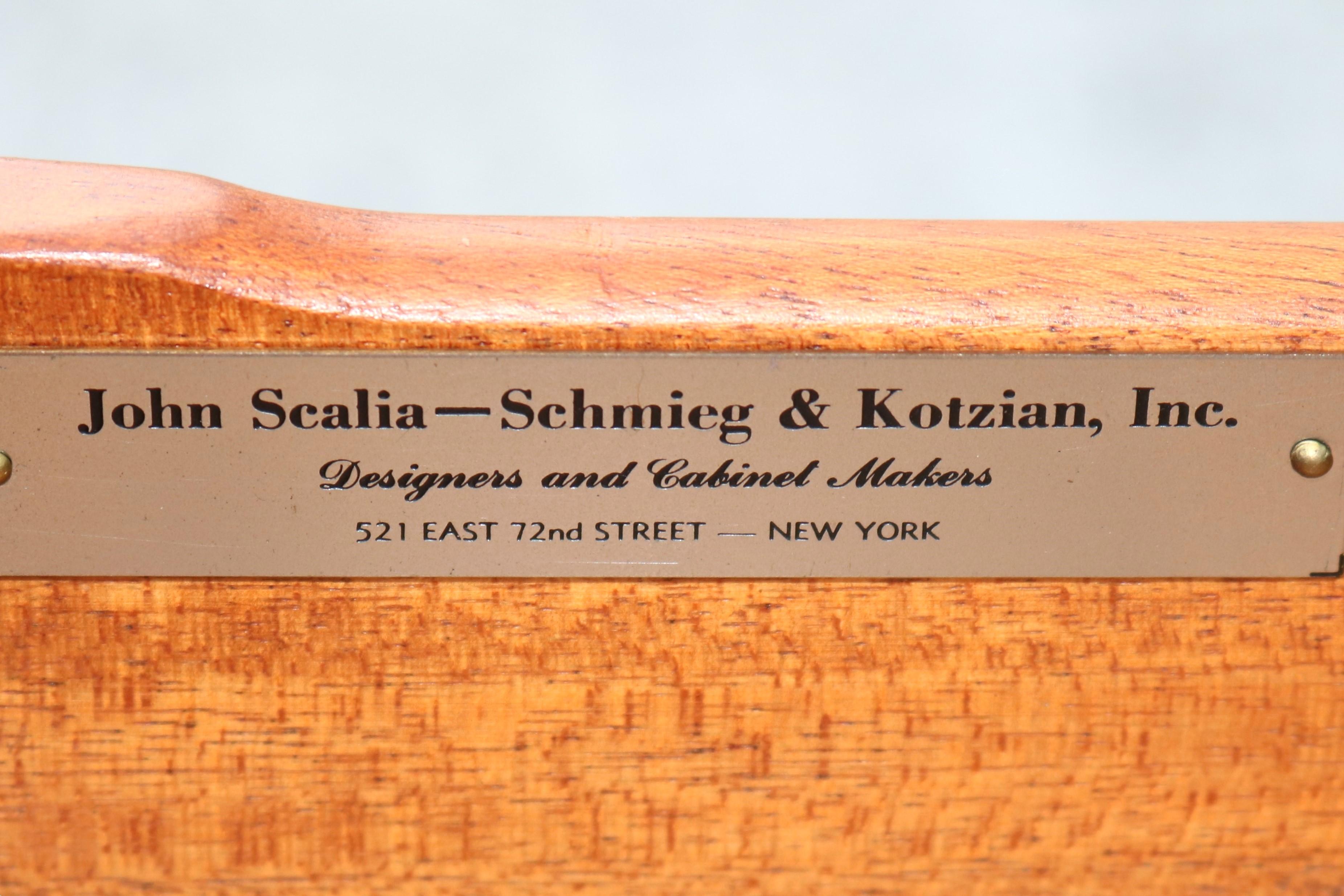 Vintage 1940s Traditional John Scalia for Schmieg & Kotzian Mahogany Desk Table For Sale 12
