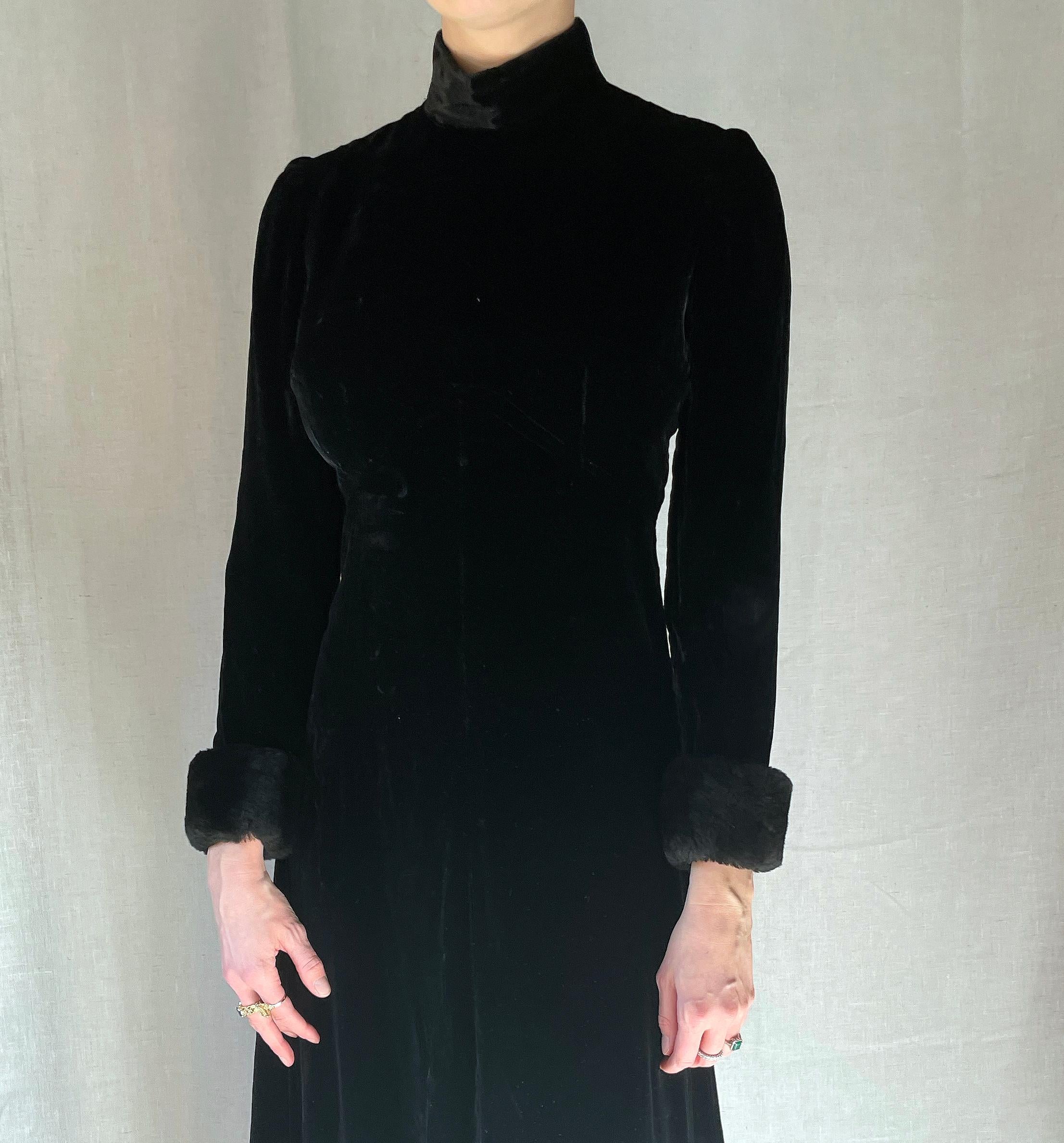 Vintage 1940s Velvet Dress, Size Small:  This is the black velvet dress your wardrobe is missing�— it is just SO good. It was made in the 1940s of black velvet with a gorgeous bias cut; that cut,  combined with the high inverted-V waist, create the