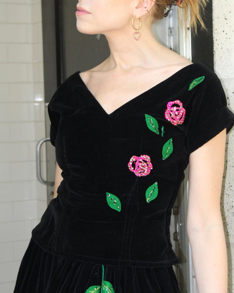 Vintage 1940s Velvet Two-Piece Dress with Rose Appliqué For Sale